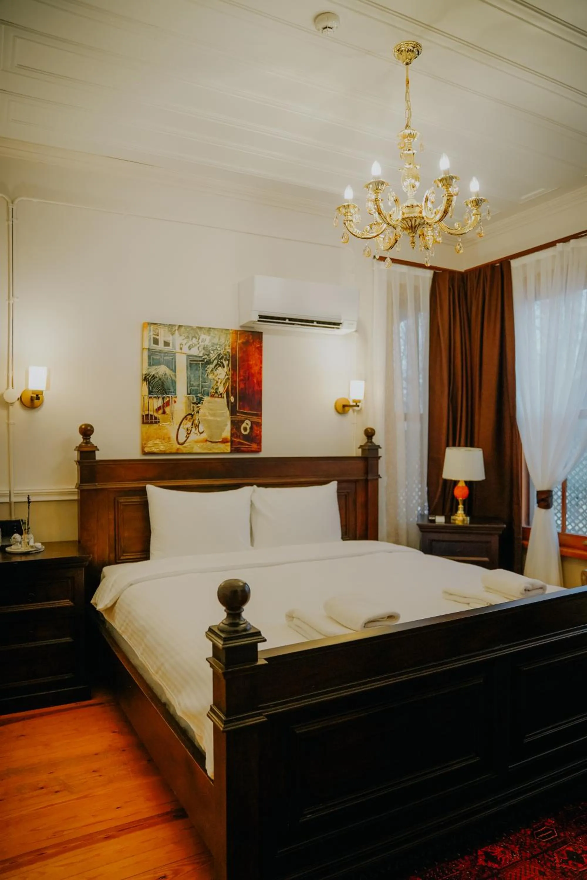 Photo of the whole room, Bed in Leila Mansion Hotel