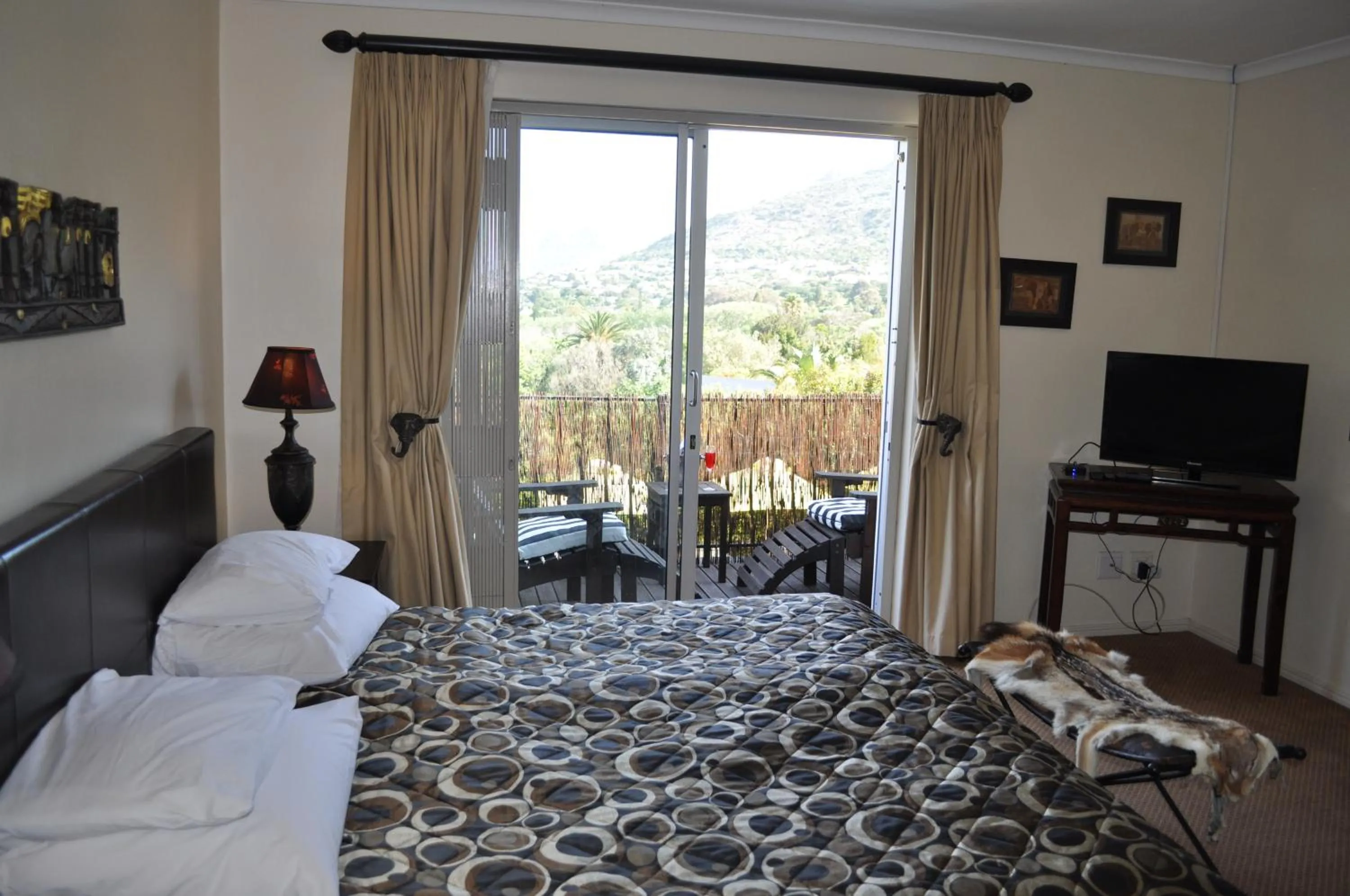 Bed in Amakhaya Lodge