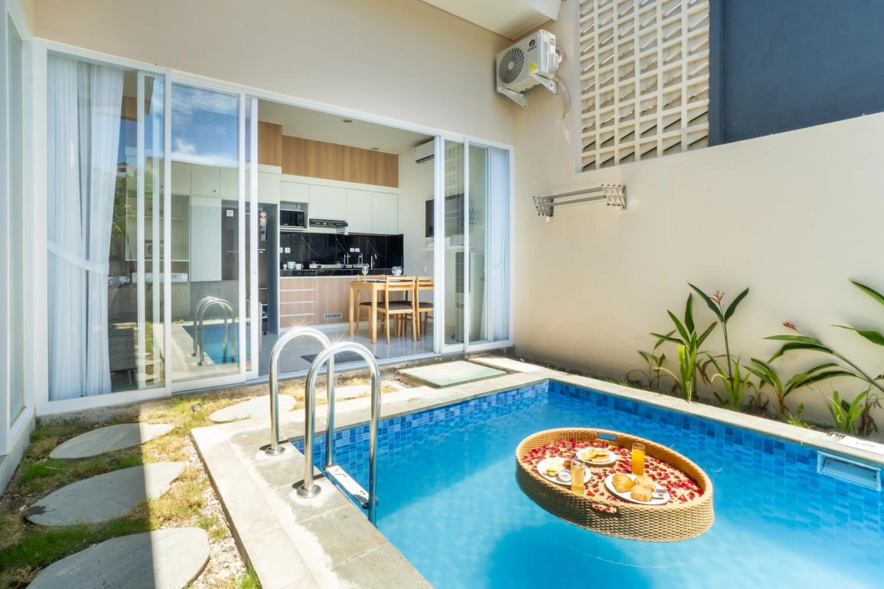 Pool view in Otia Villa Nusa Dua by Premier Hospitality Asia