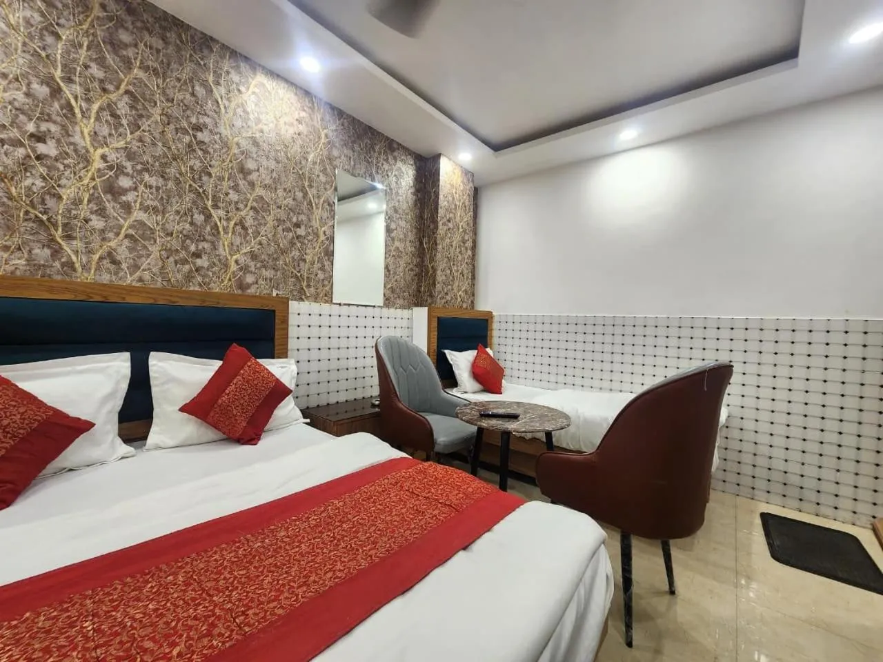 Hotel The Yuvaan BnB- Near New Delhi Railway Station
