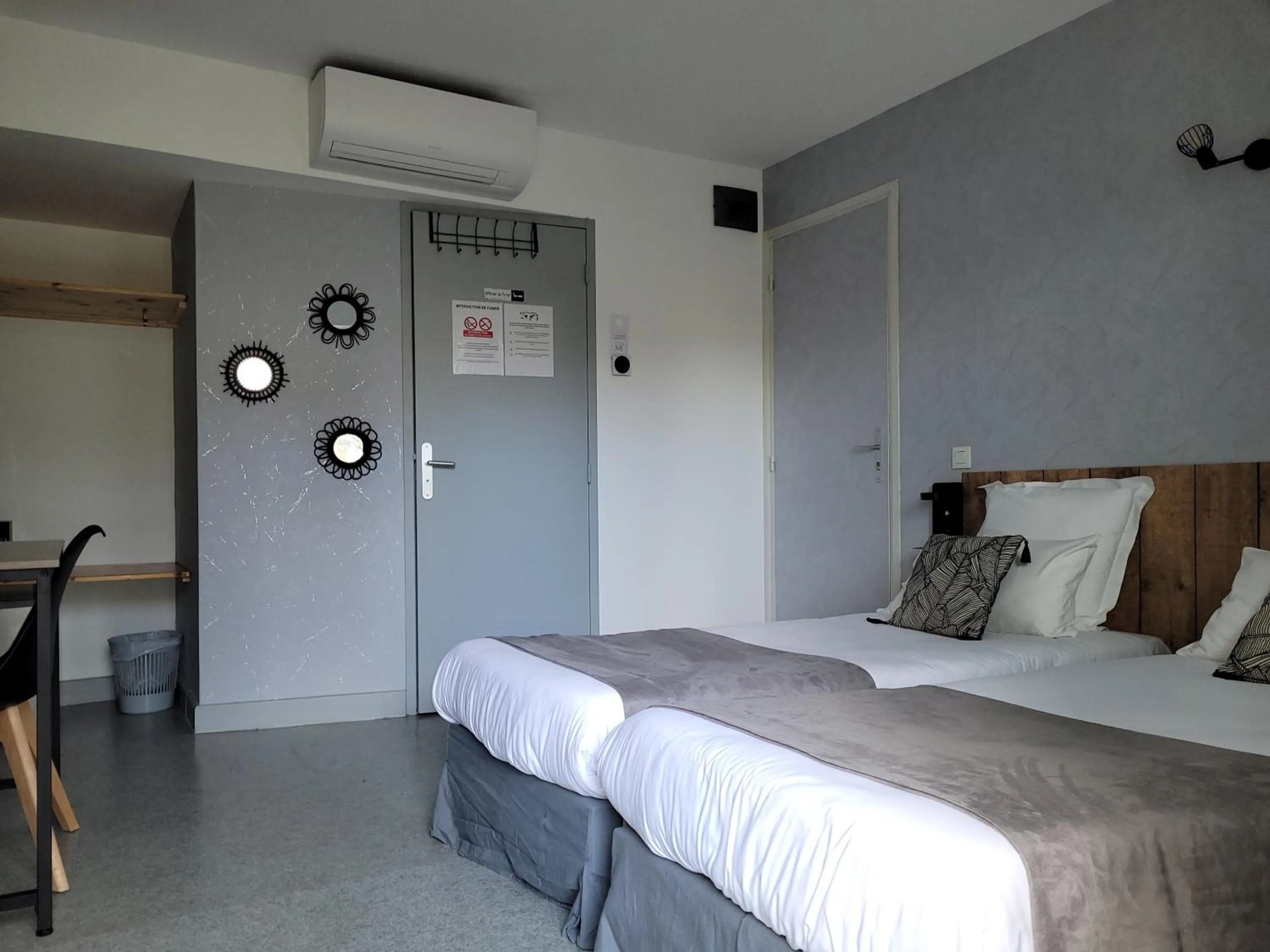 Bed in Hotel Le Vanséen