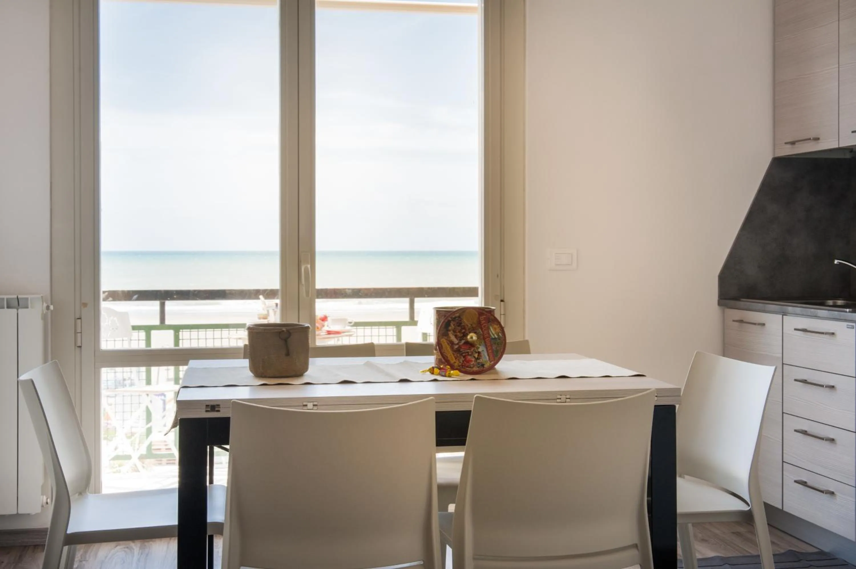 Kitchen or kitchenette in Appartamenti Le Perle di Venere