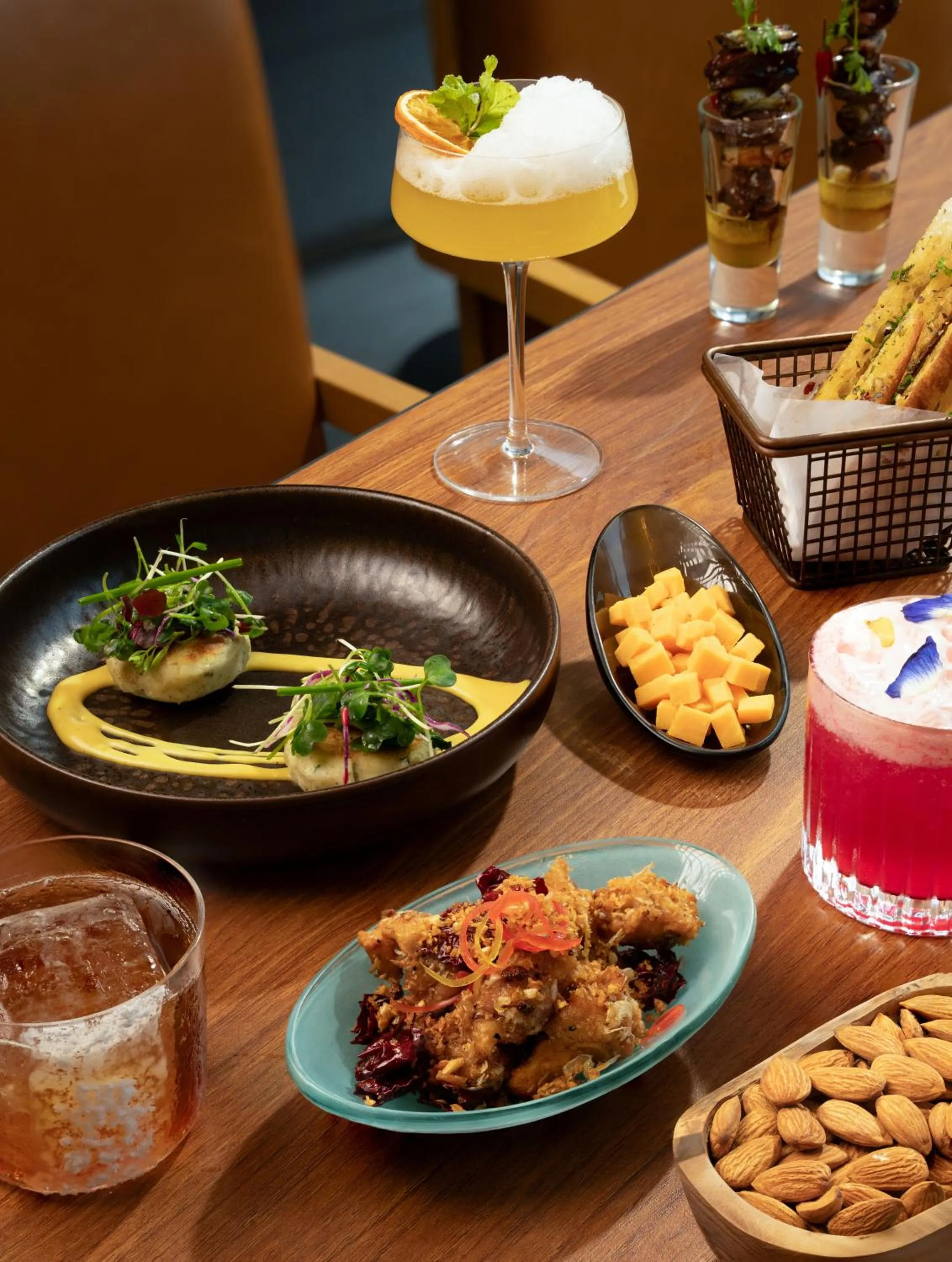 Restaurant/places to eat in Hilton Garden Inn Mumbai International Airport