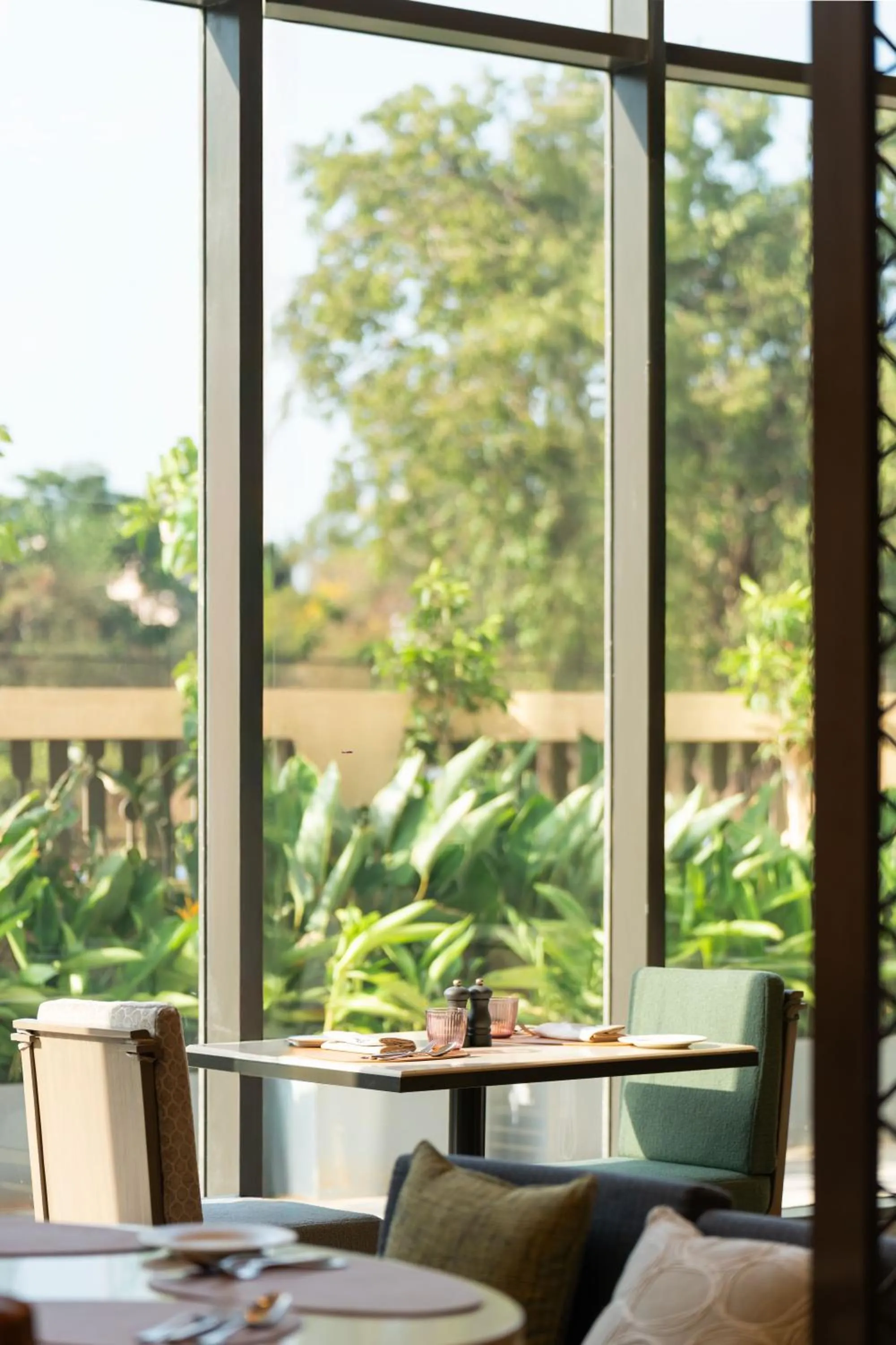 Restaurant/places to eat in Hilton Garden Inn Mumbai International Airport