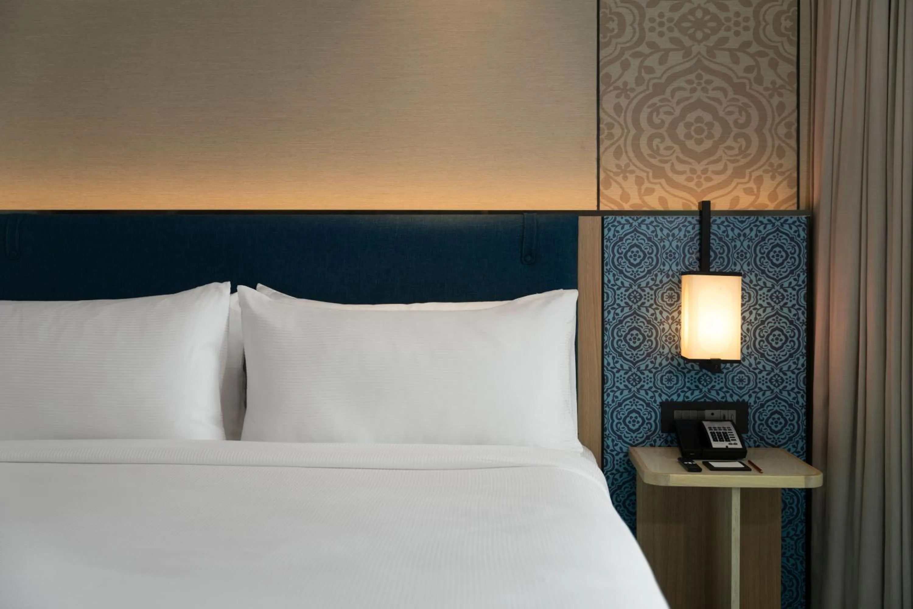 Bed in Hilton Garden Inn Mumbai International Airport