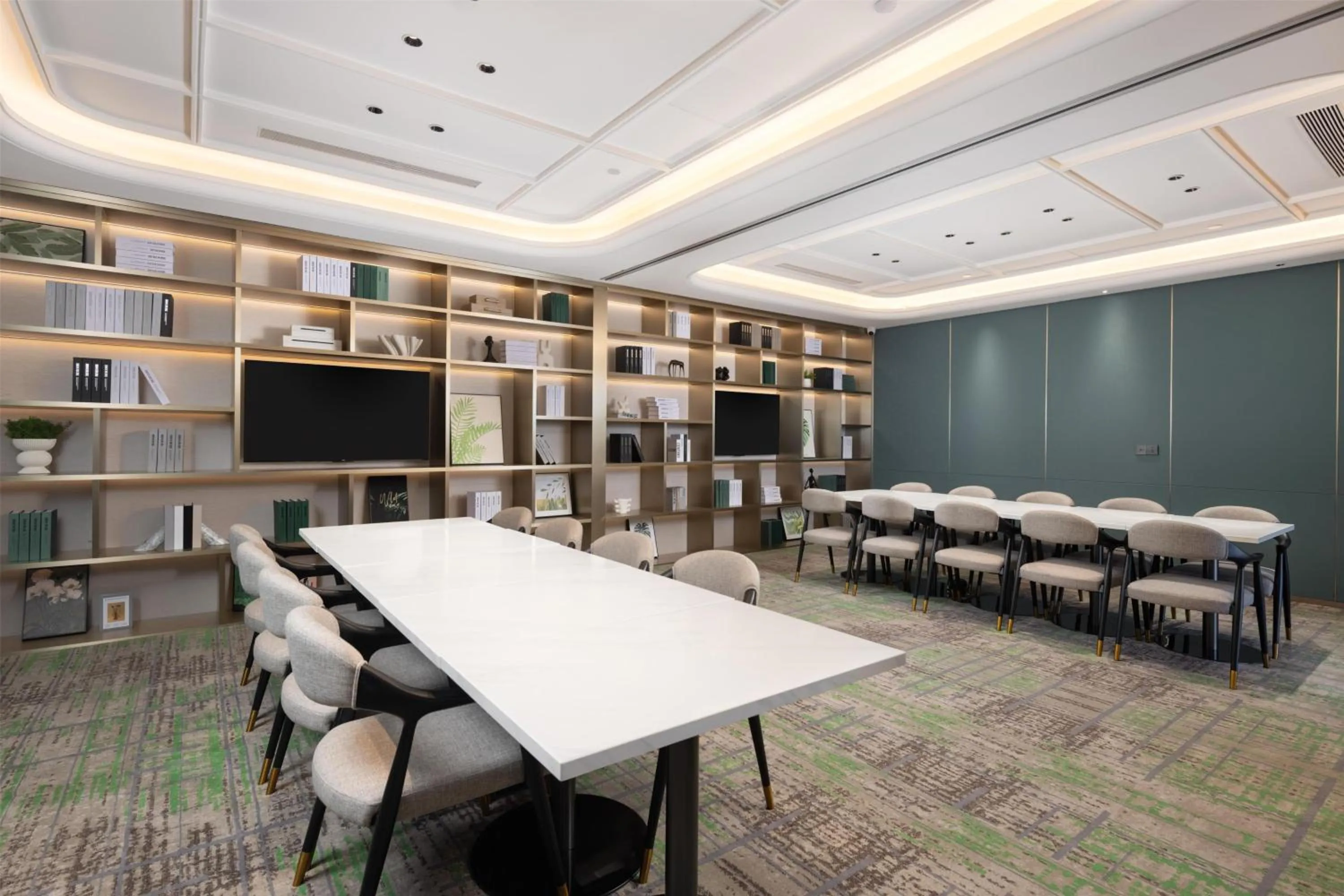 Meeting/conference room in Hilton Garden Inn Huai'An Huaiyin