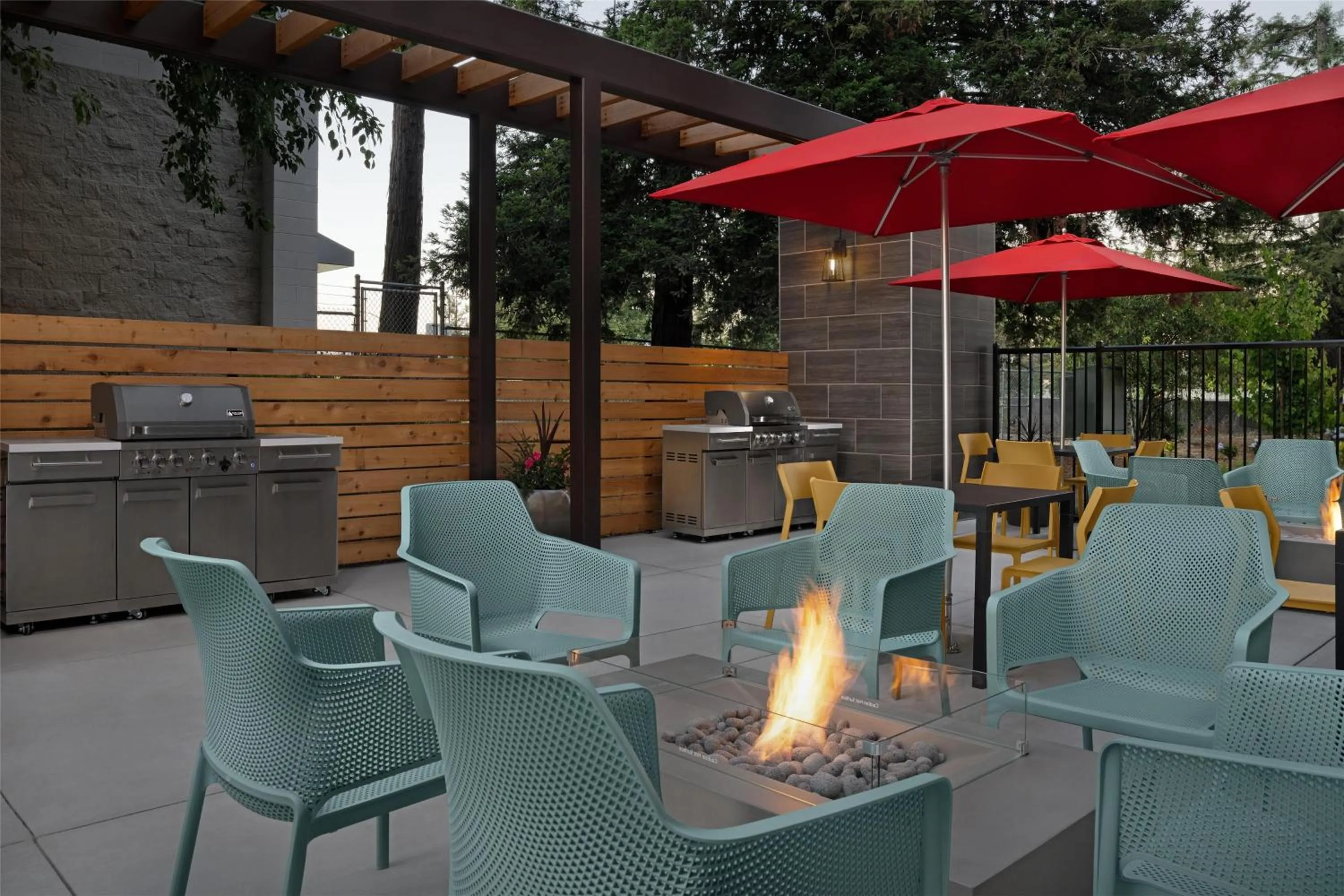 Patio in Home2 Suites By Hilton Rohnert Park Sonoma County