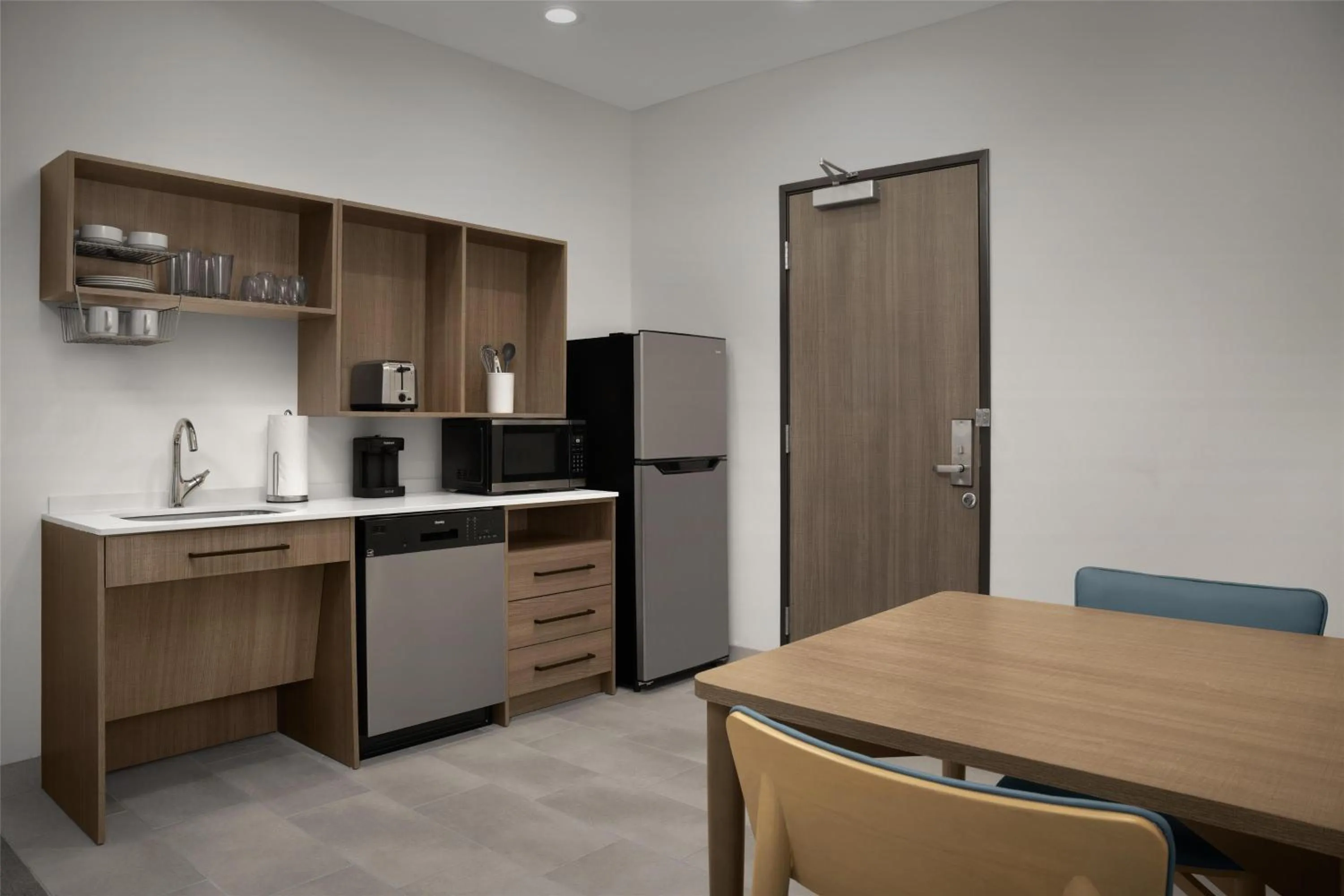 Kitchen or kitchenette in Home2 Suites By Hilton Rohnert Park Sonoma County