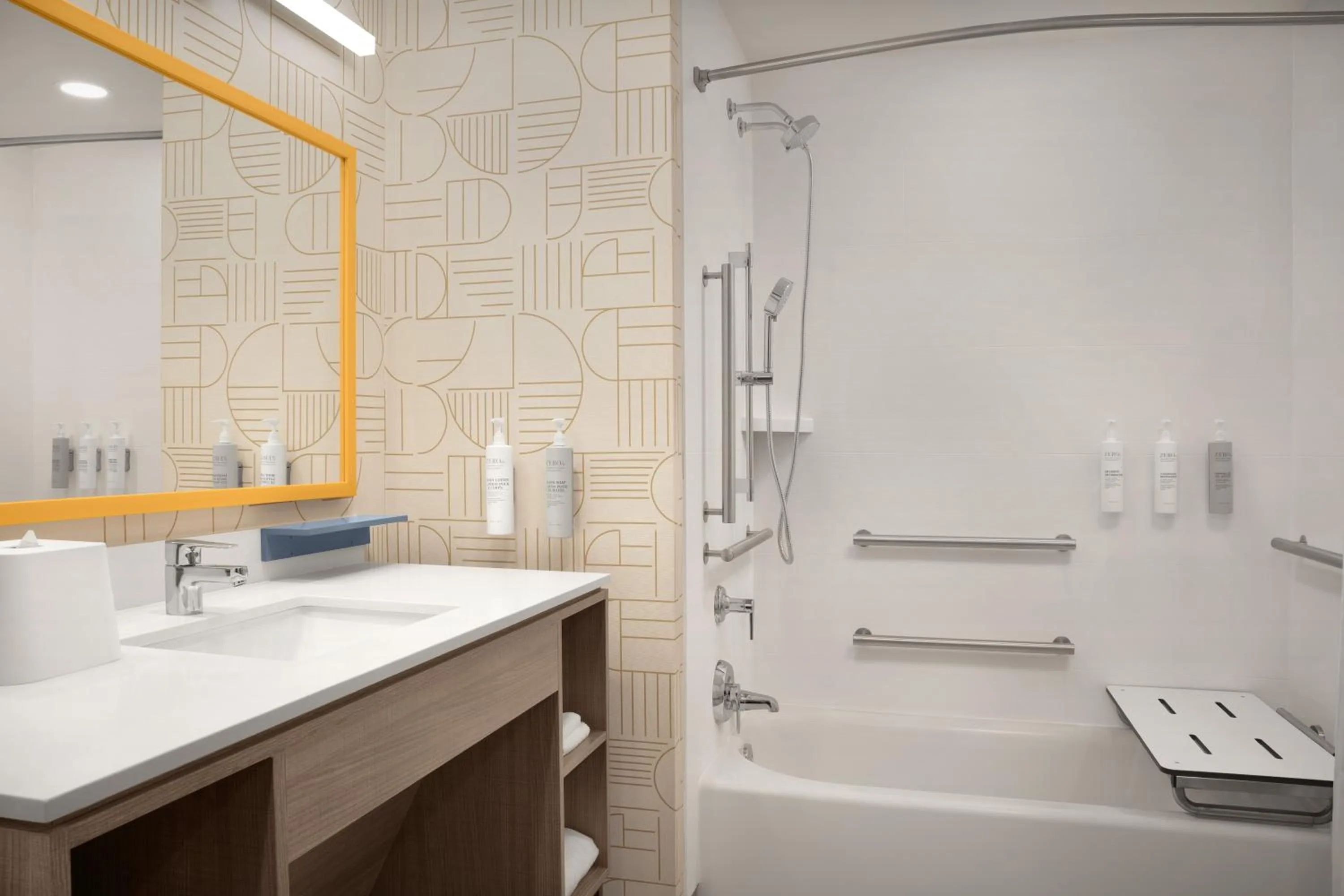 Bathroom in Home2 Suites By Hilton Rohnert Park Sonoma County