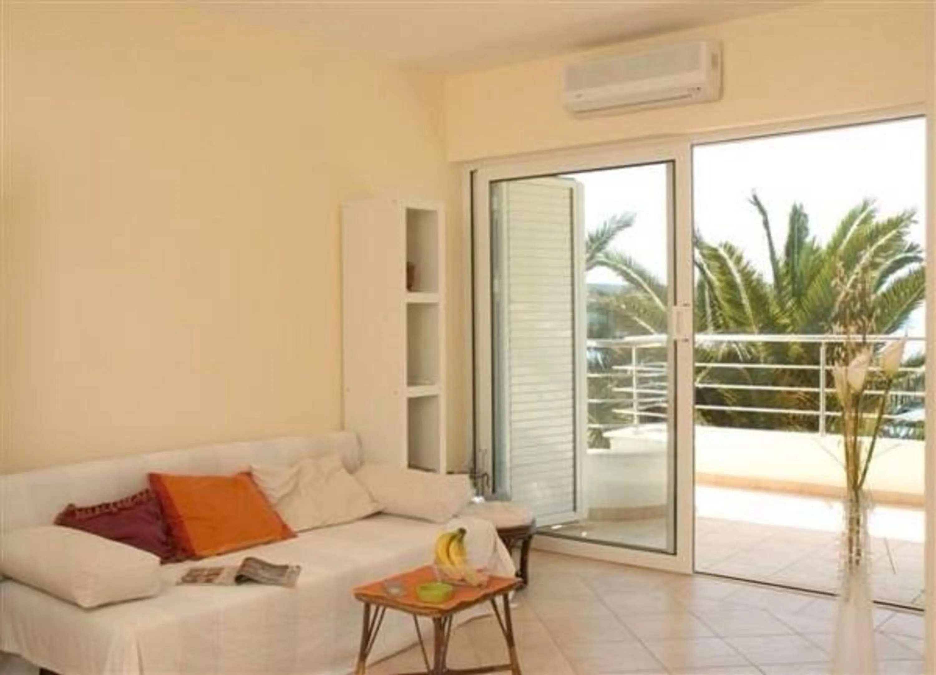 Day in Apartments Boka Residence
