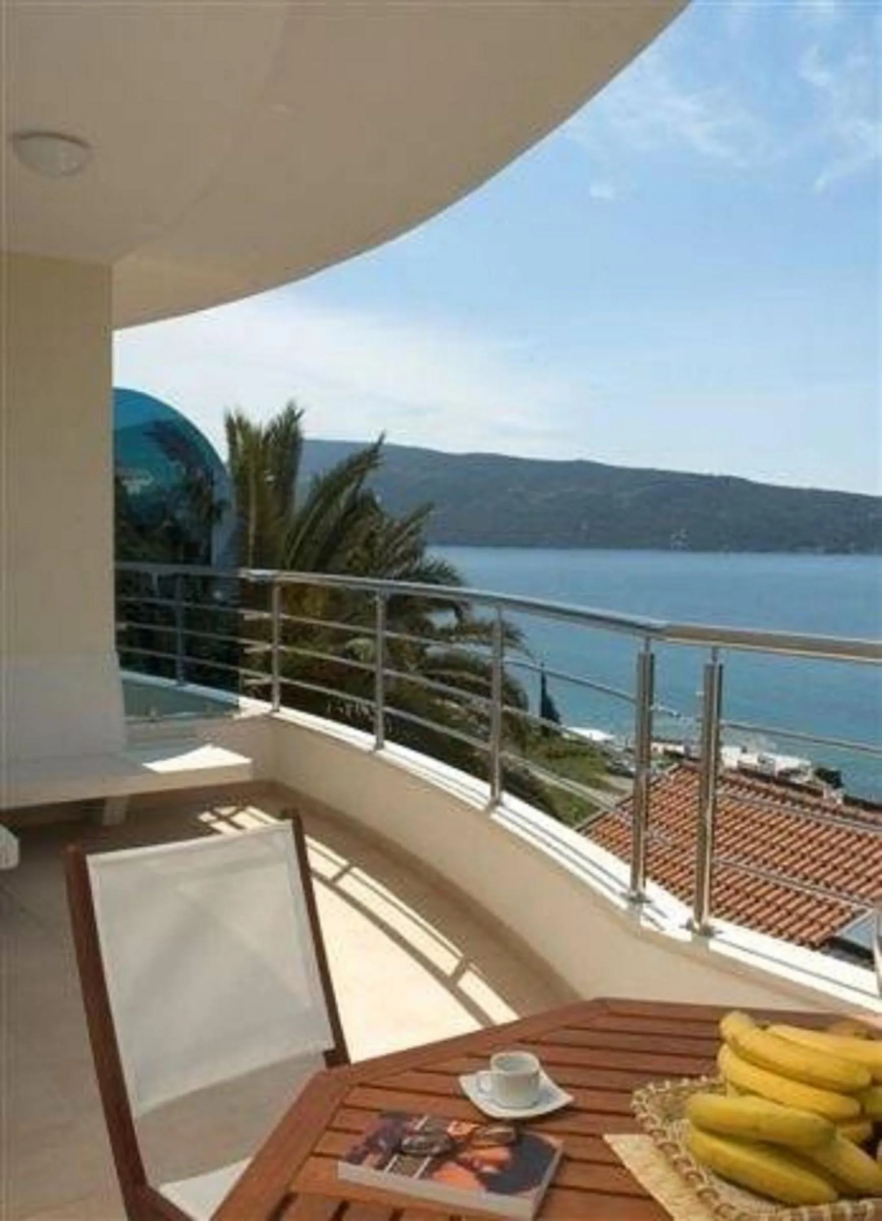 Day in Apartments Boka Residence