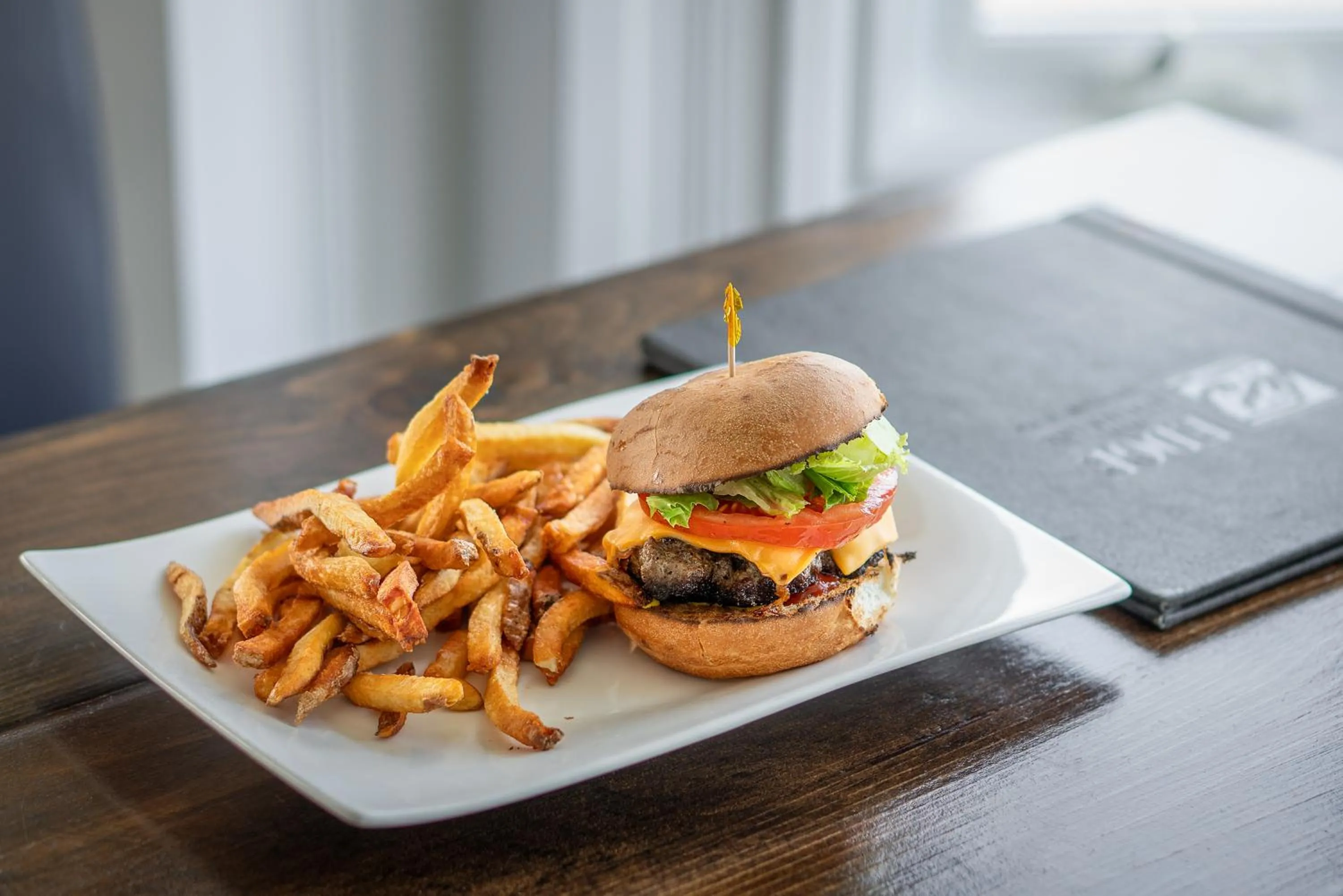 Restaurant/places to eat in Edge of the Avalon Inn