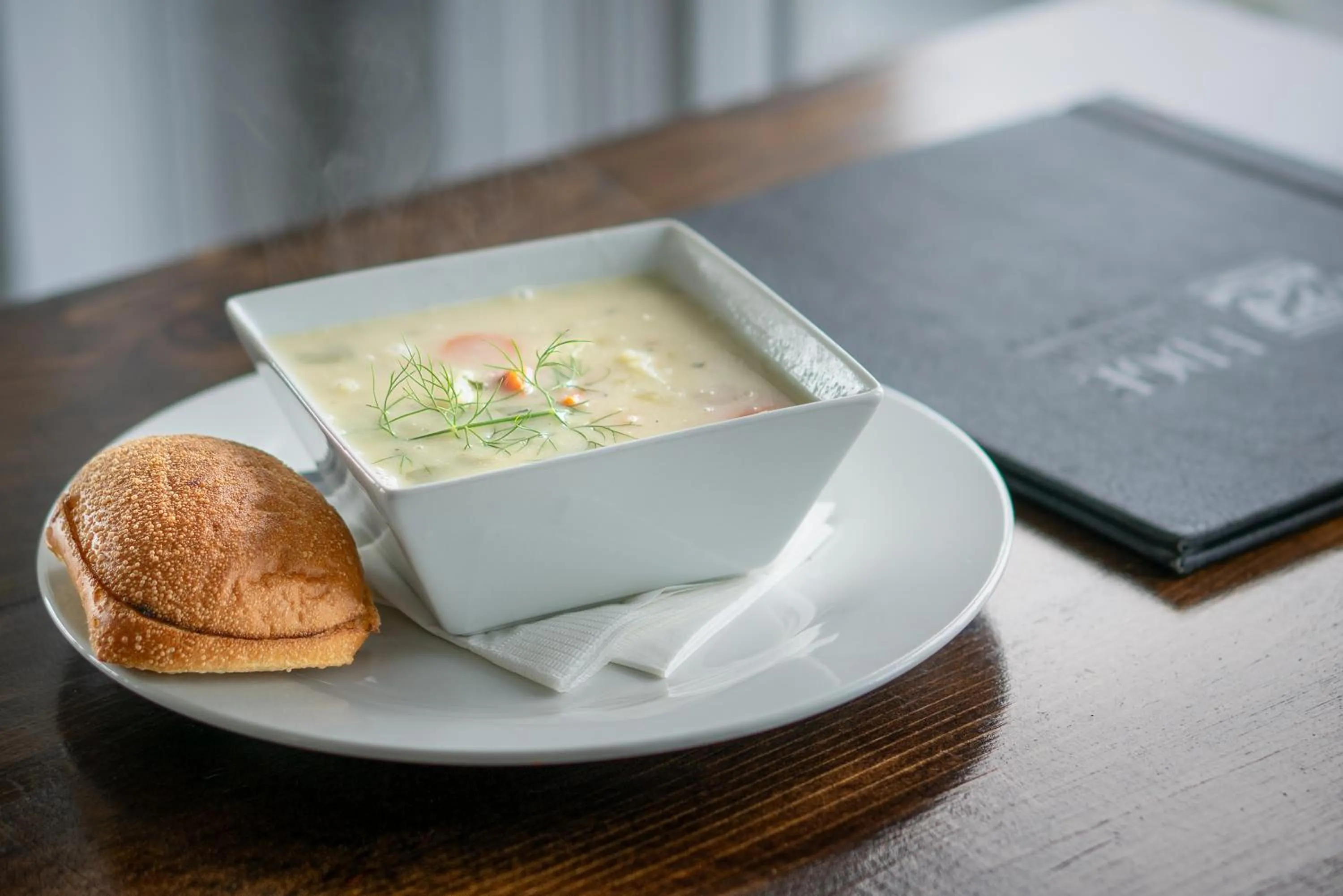 Restaurant/places to eat in Edge of the Avalon Inn