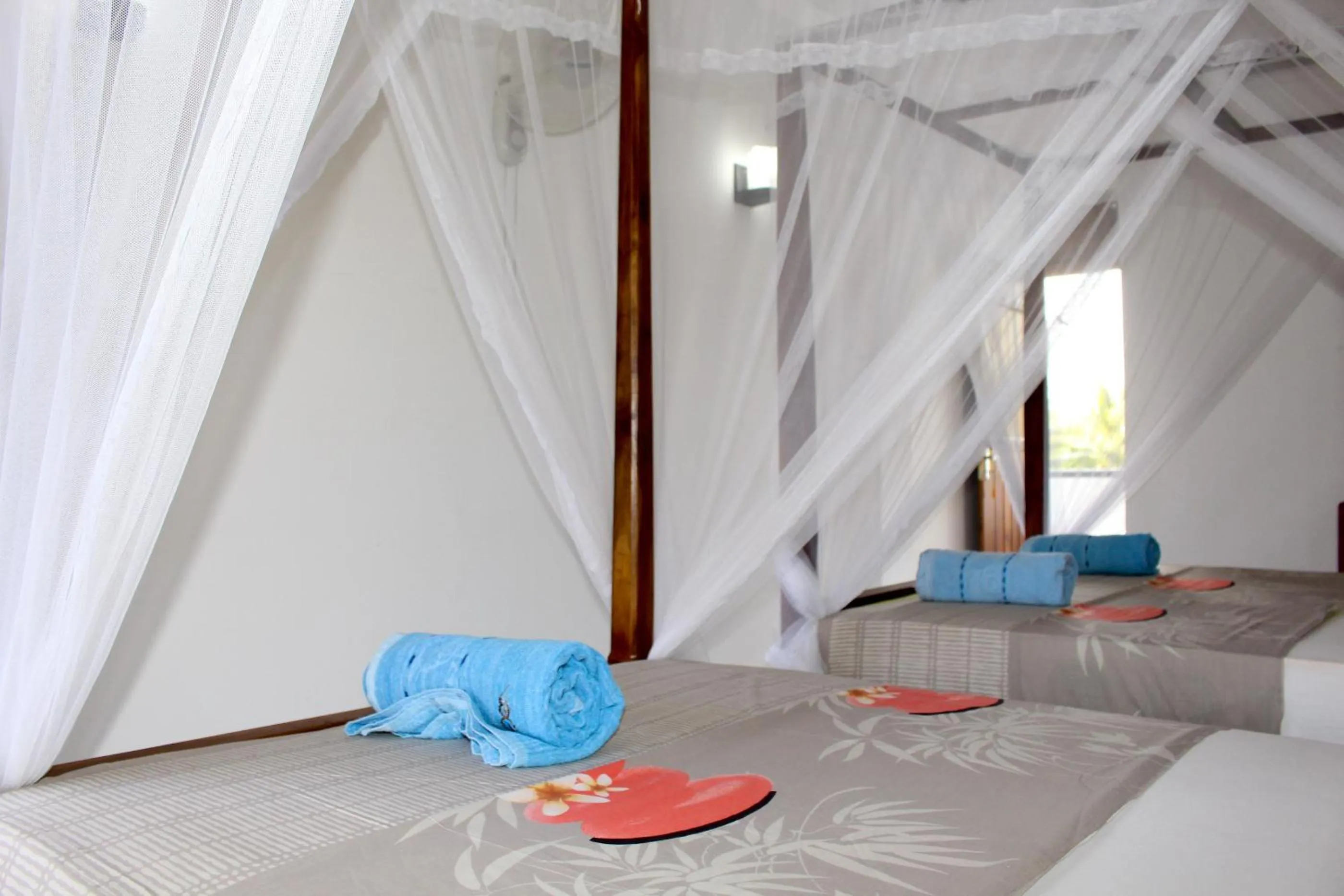 Day, Bed in Orchid Rest