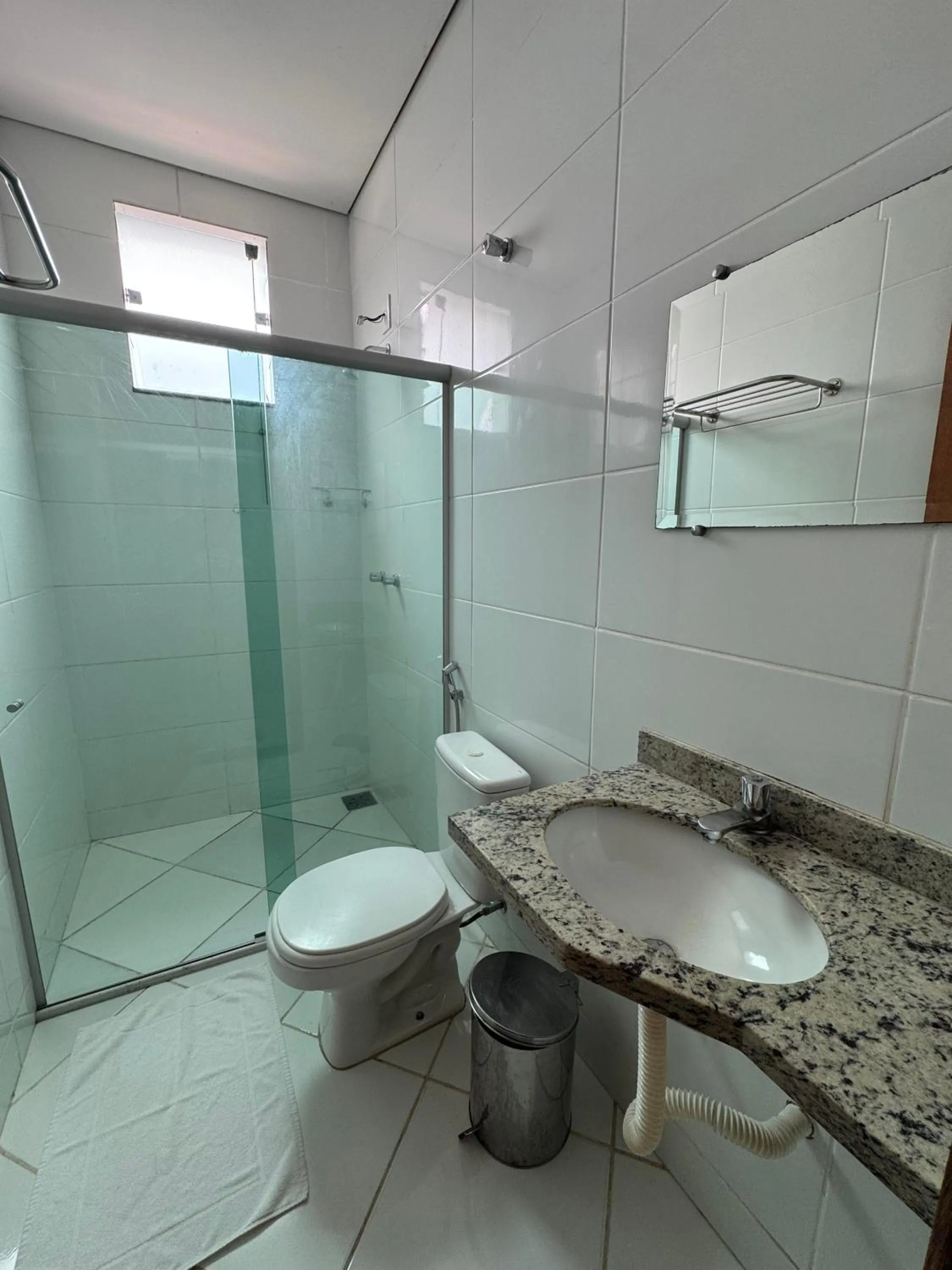 Shower in Domus Hotel Cidade Nobre - Ipatinga