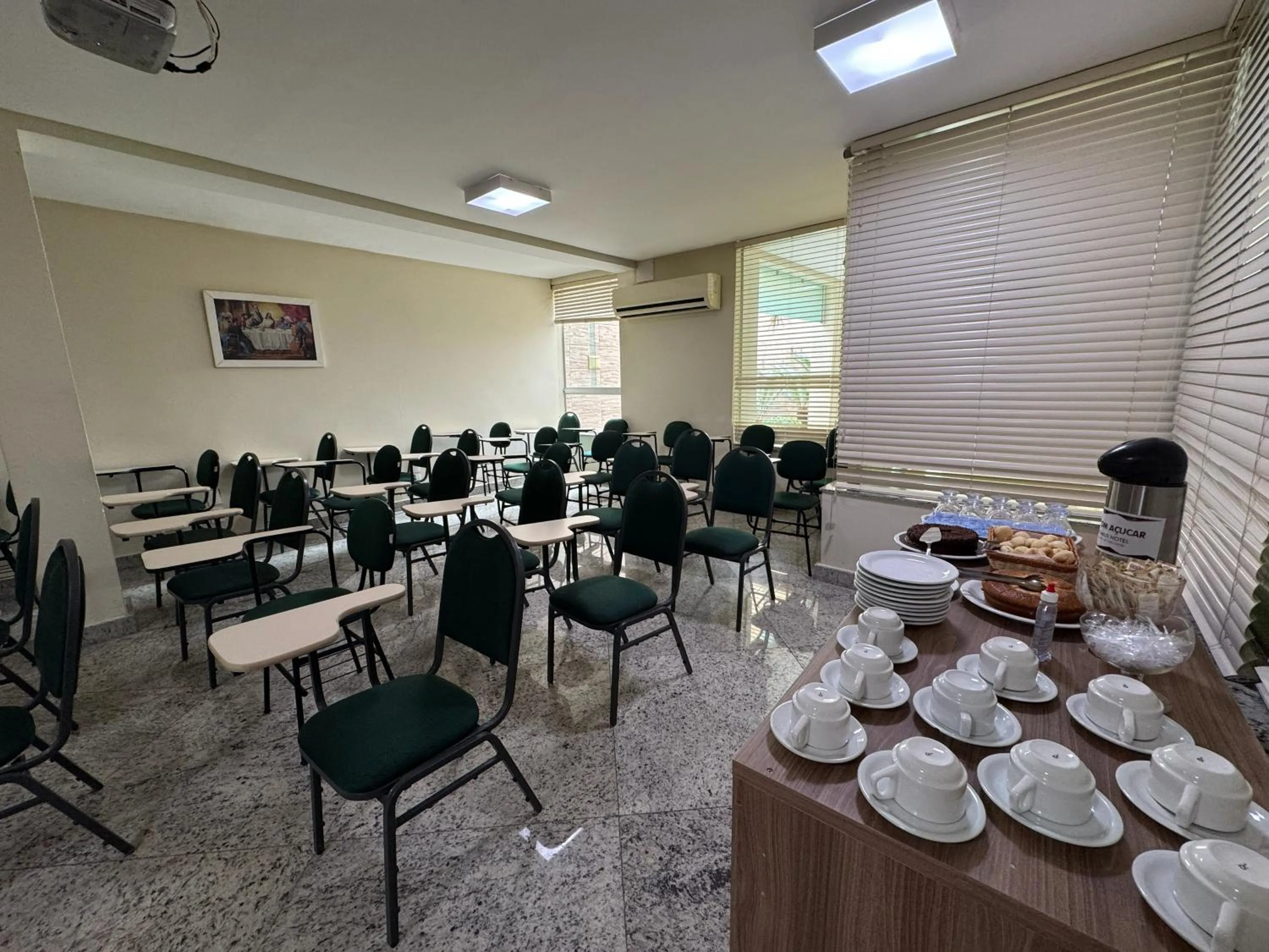 TV and multimedia in Domus Hotel Cidade Nobre - Ipatinga