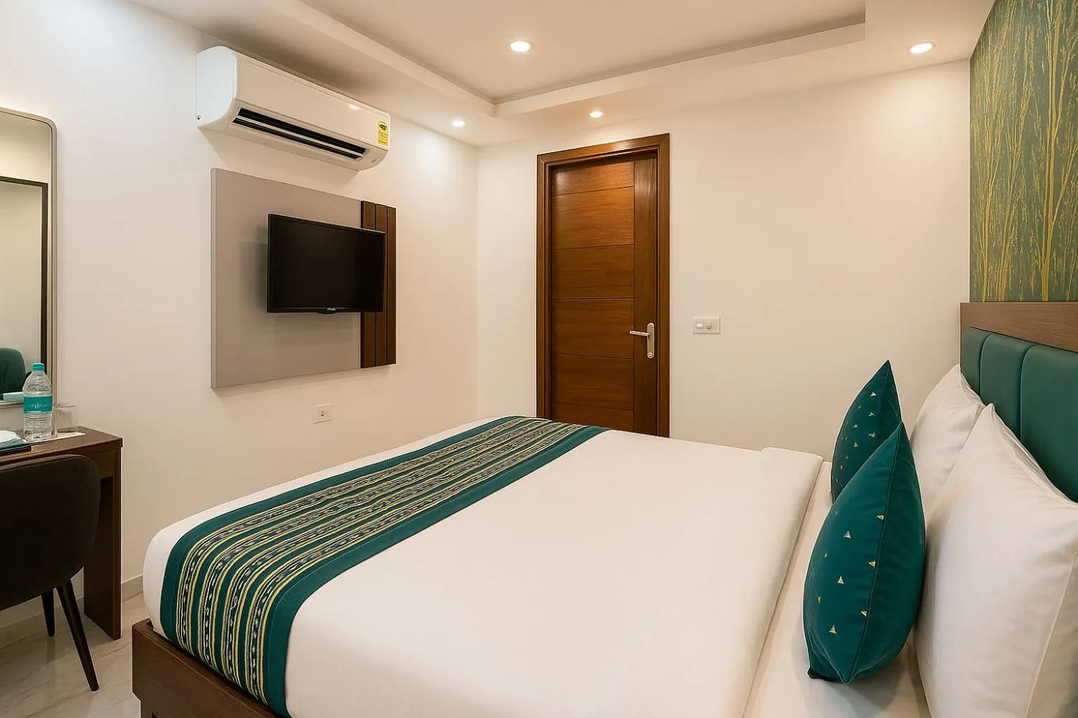 Bed in Hotel Palm View by JMD Group