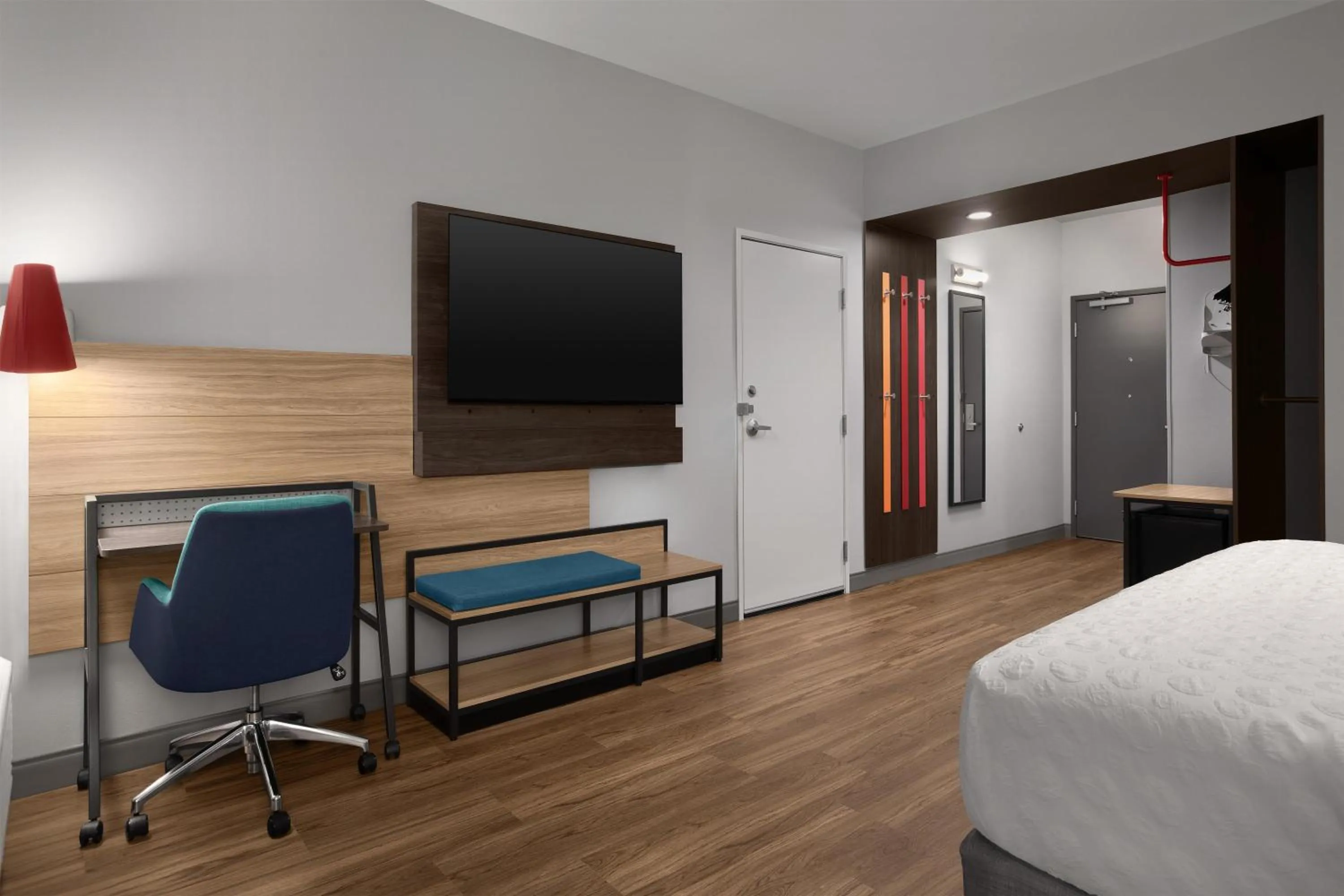 Bedroom, Bed in Tru By Hilton Huntsville Research Park Area