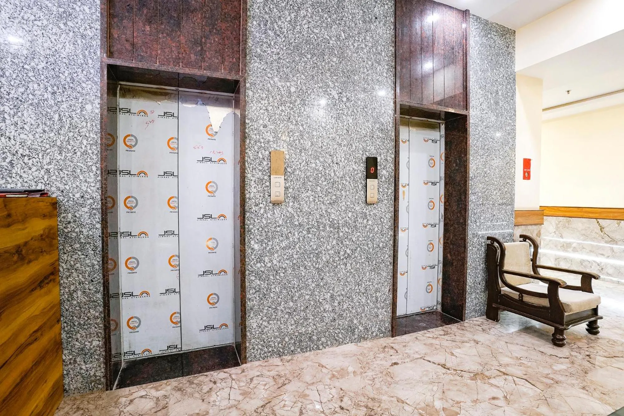 elevator in FabHotel 7 Square - Nr BKC