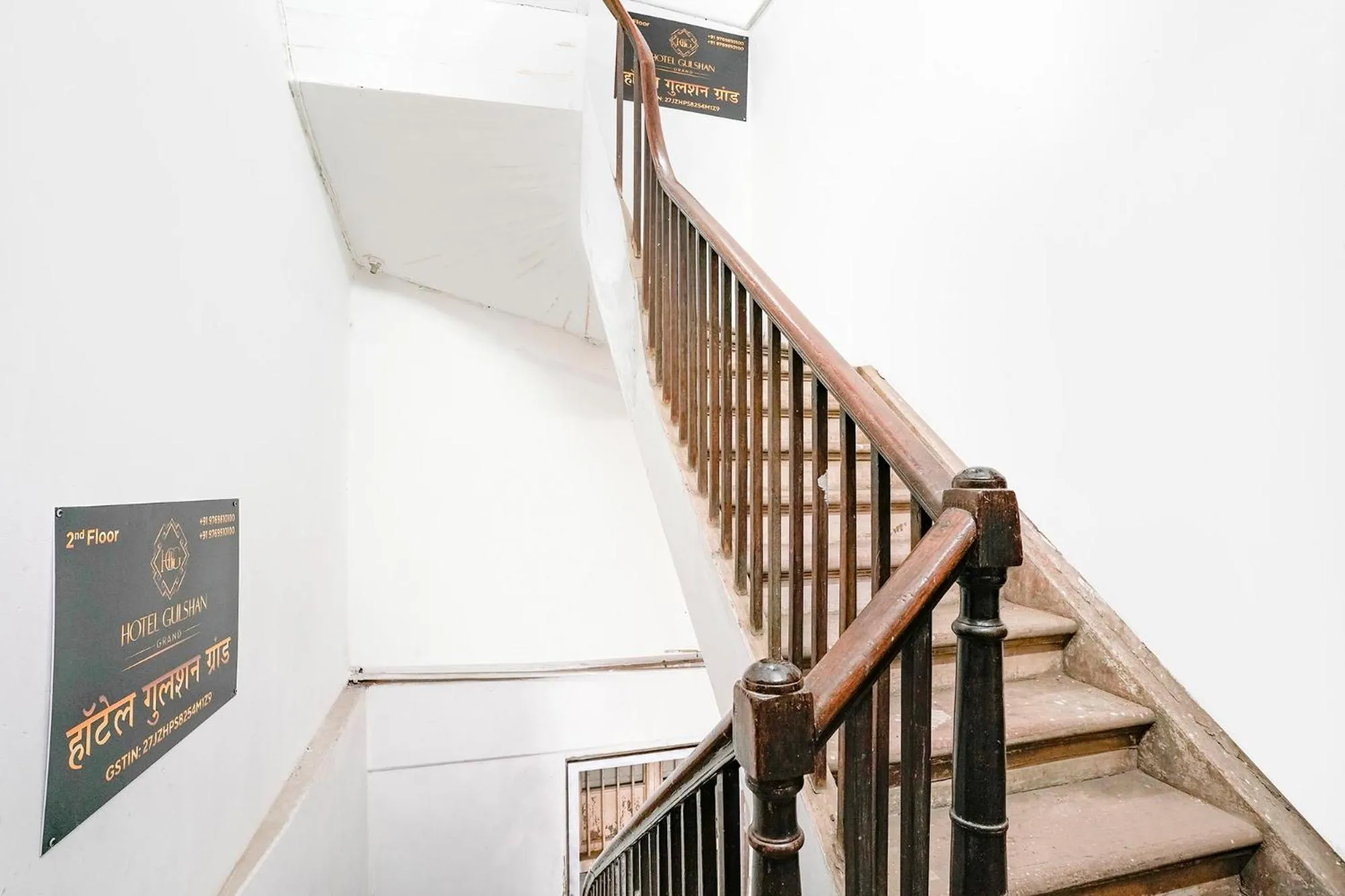 Lobby or reception in Via Gulshan Grand - Nr Gateway of India