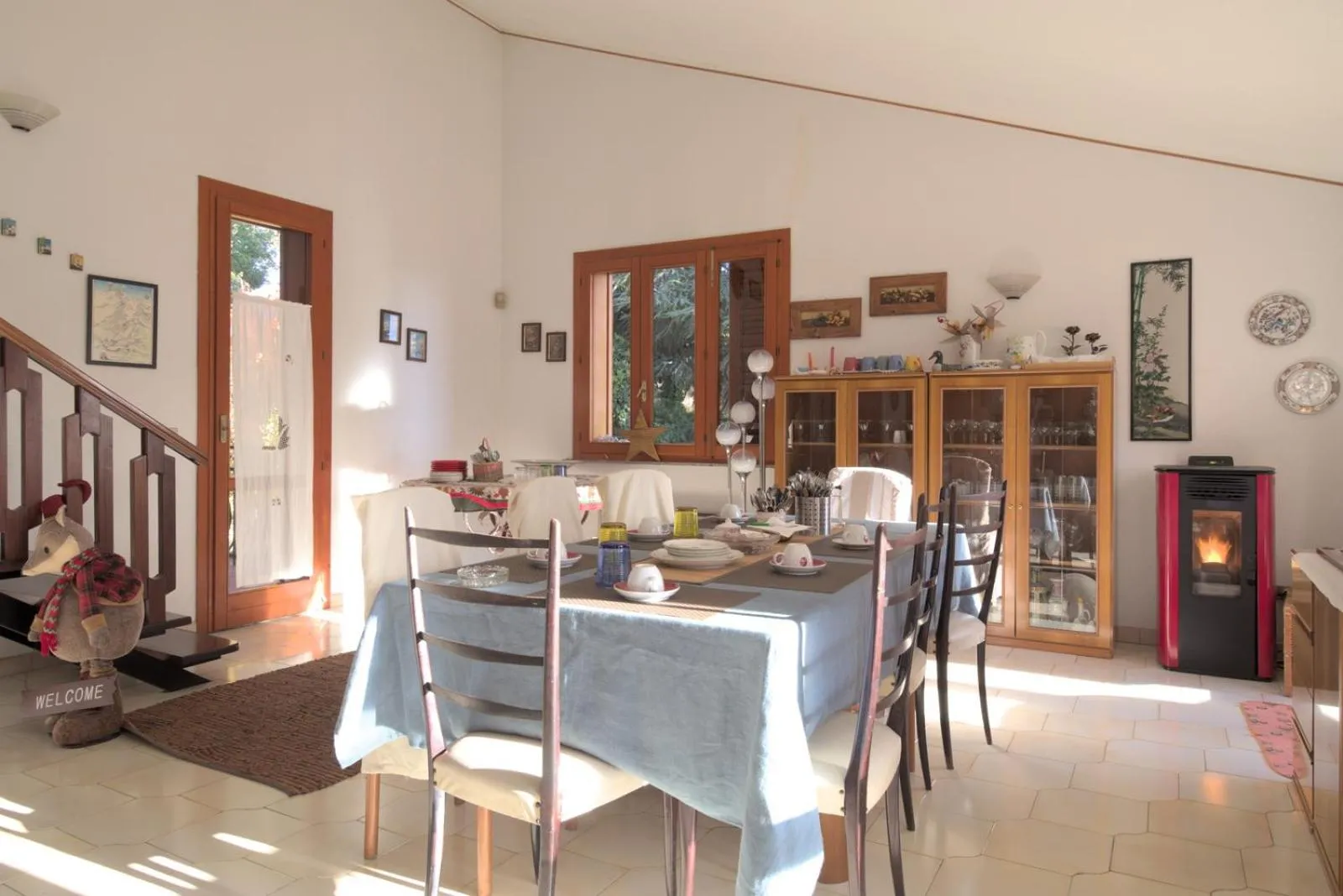 Communal kitchen in Magma Guest House
