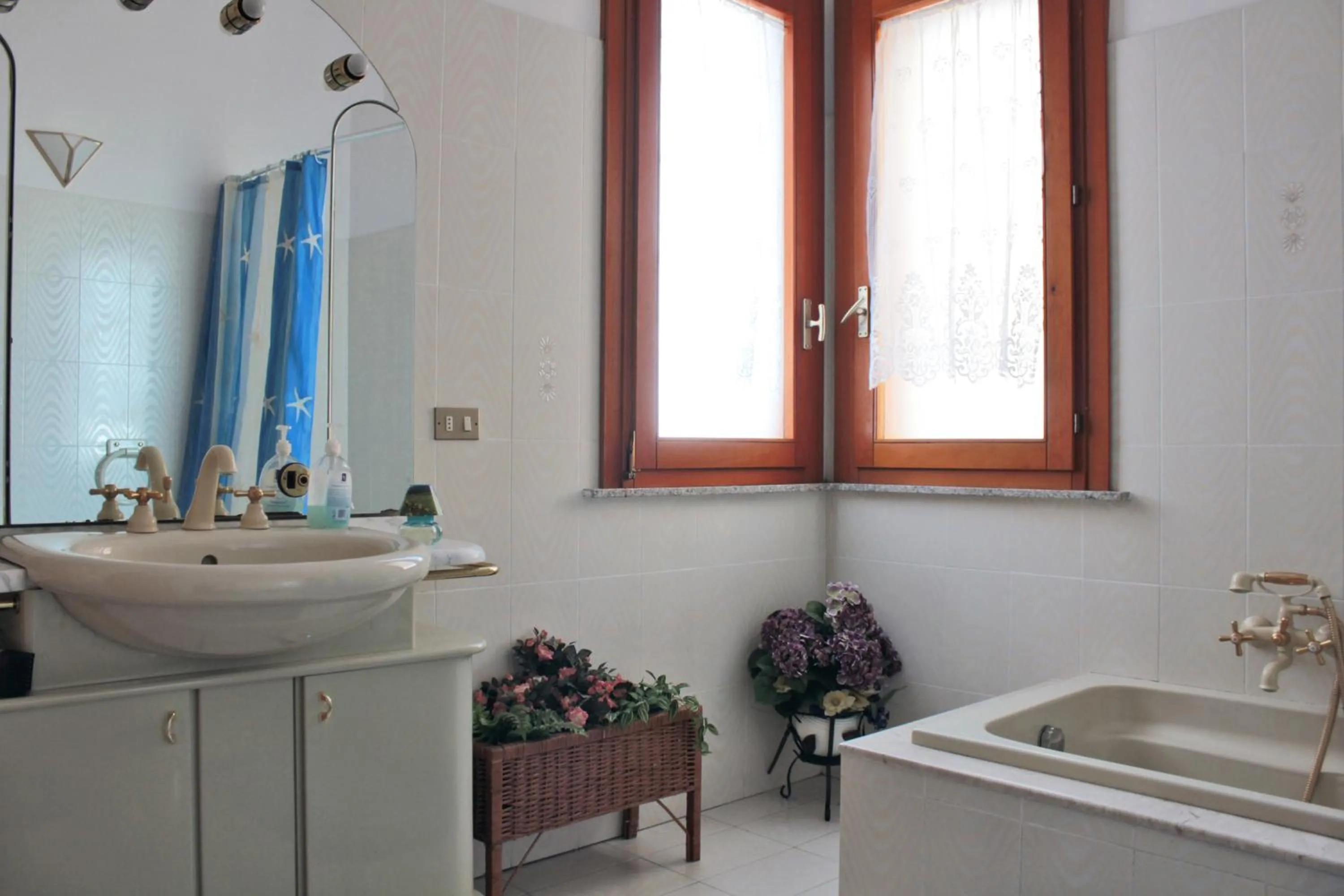 Bathroom in Magma Guest House