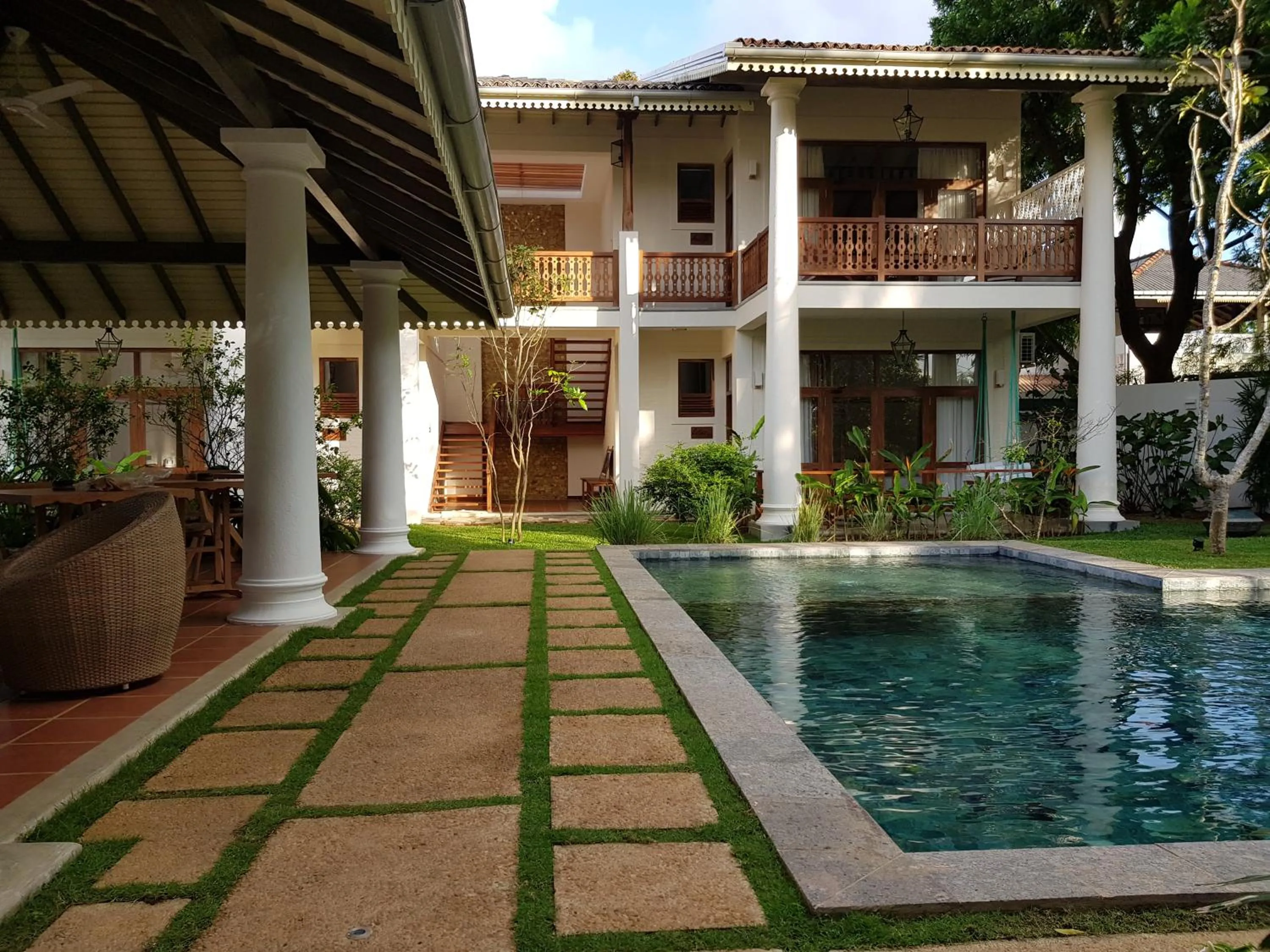 Restaurant/places to eat in Bilin Tree House