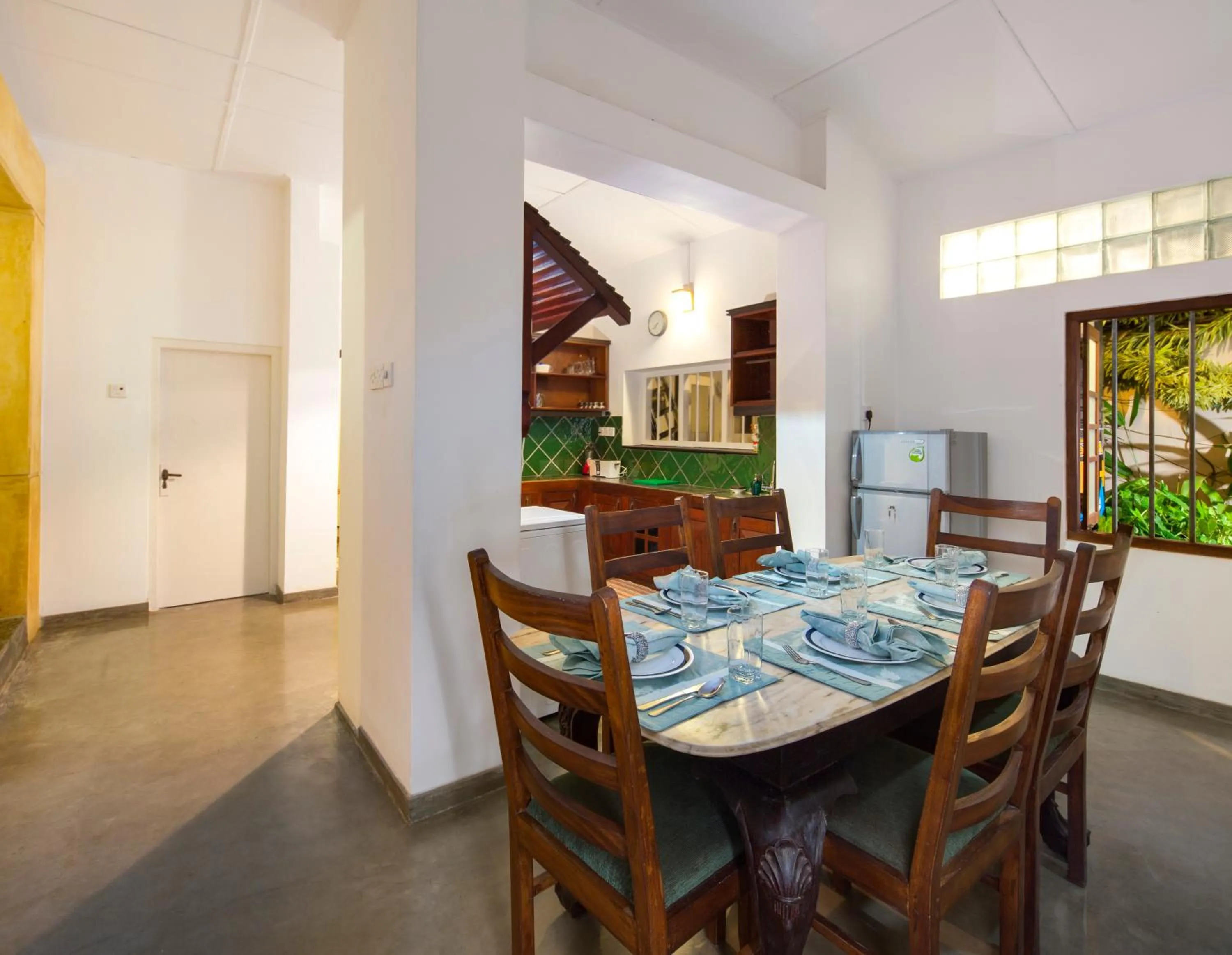 Meals in Bilin Tree House