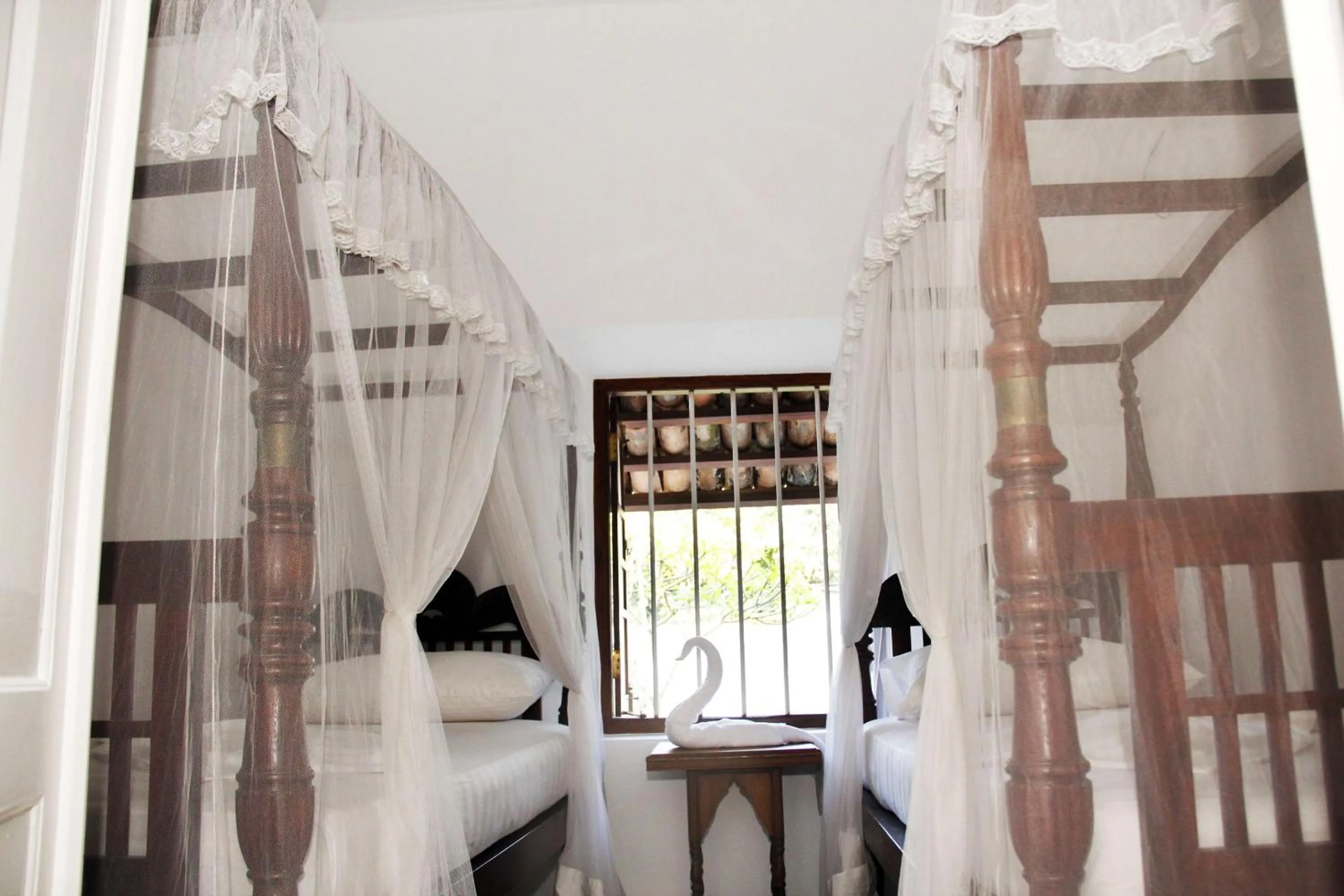 Bedroom, Bed in Bilin Tree House