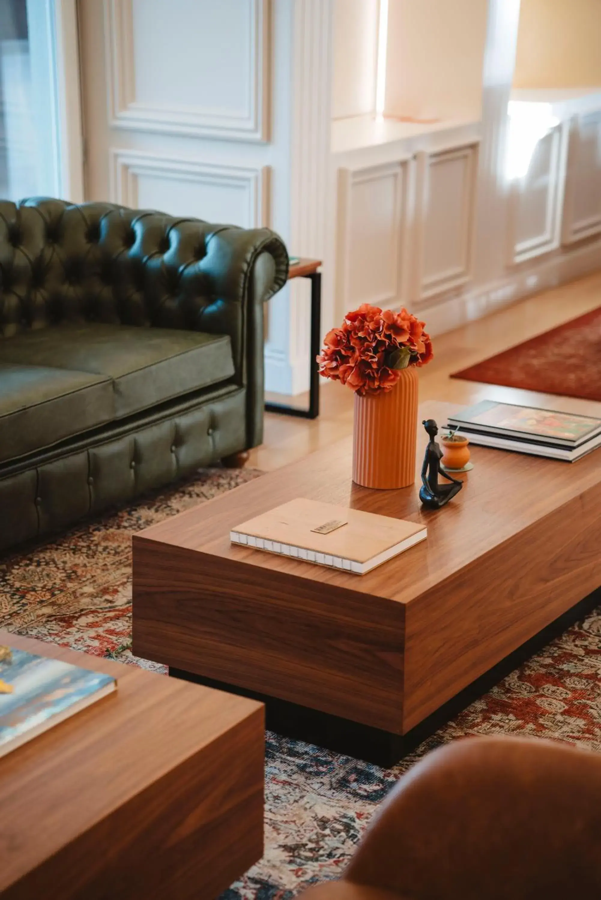 Lobby or reception in The Vinea Collection Hotel by Piamonte Hotels Lobby or reception in The Vinea Collection Hotel by Piamonte Hotels