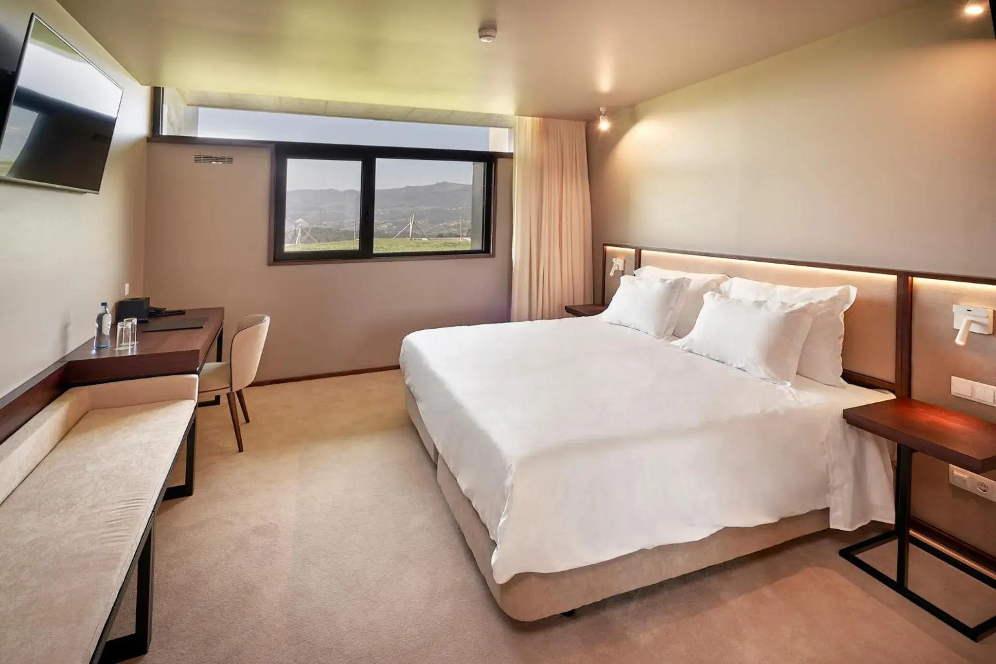 View (from property/room), Bed in The Vinea Collection Hotel by Piamonte Hotels View (from property/room), Bed in The Vinea Collection Hotel by Piamonte Hotels