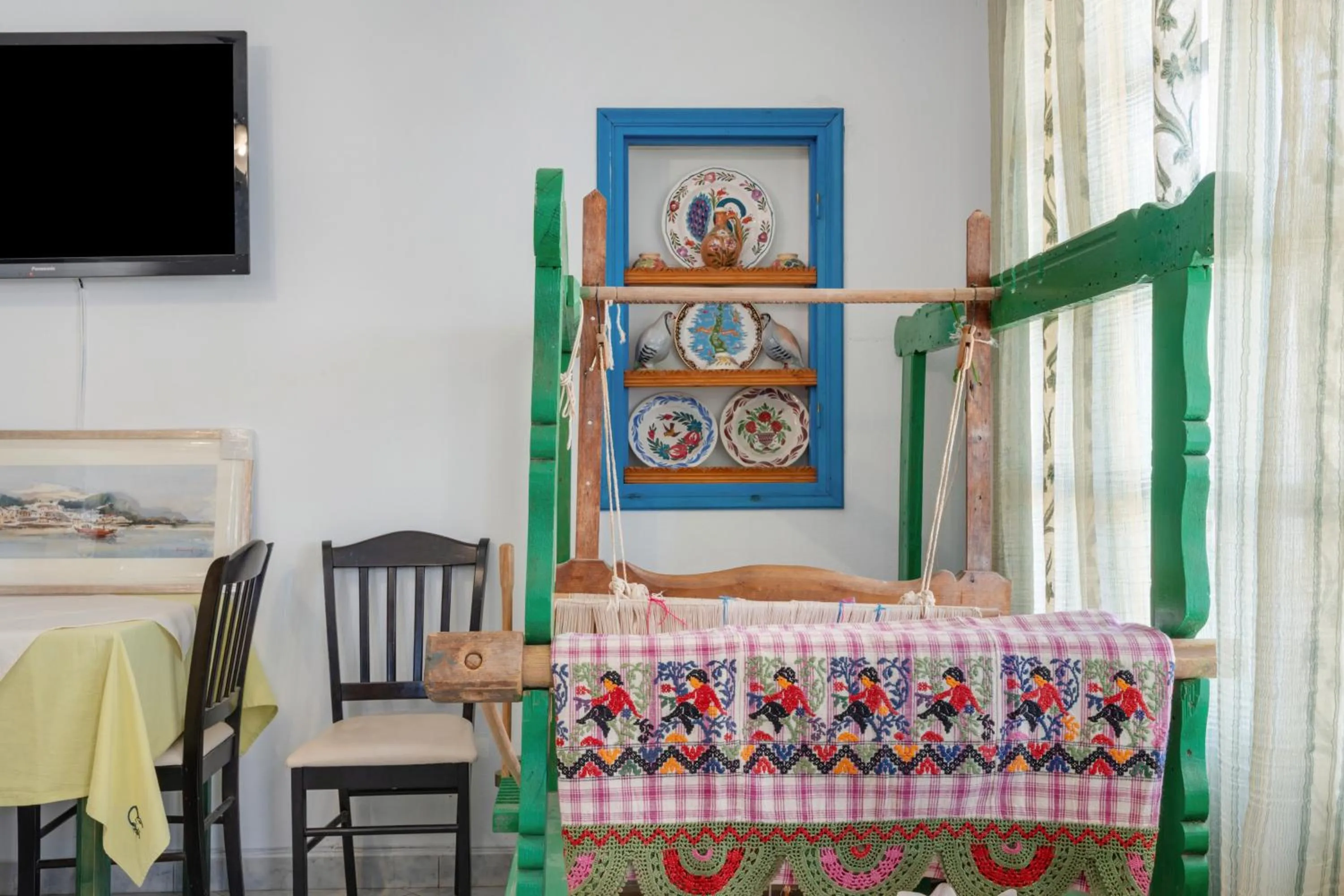 Property building, Bed in Hotel Glaros Karpathos