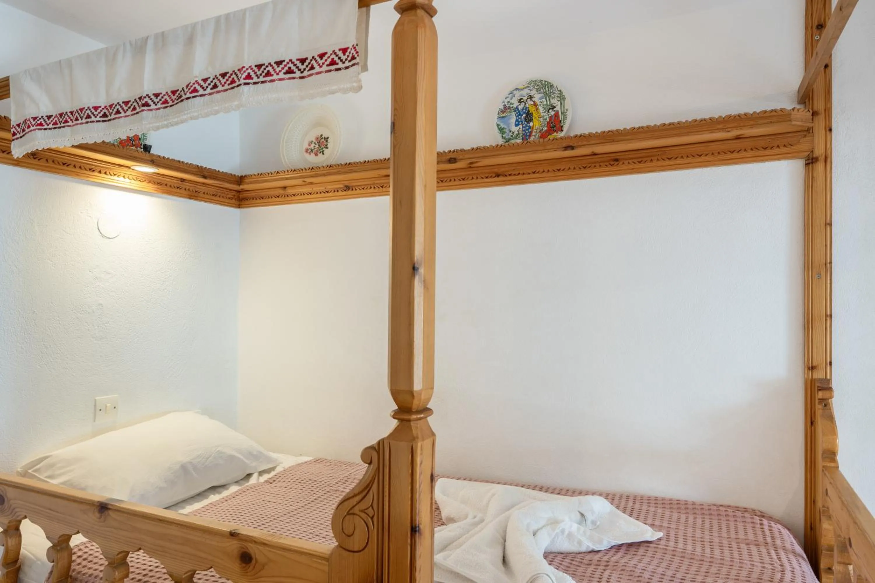 Living room, Bed in Hotel Glaros Karpathos