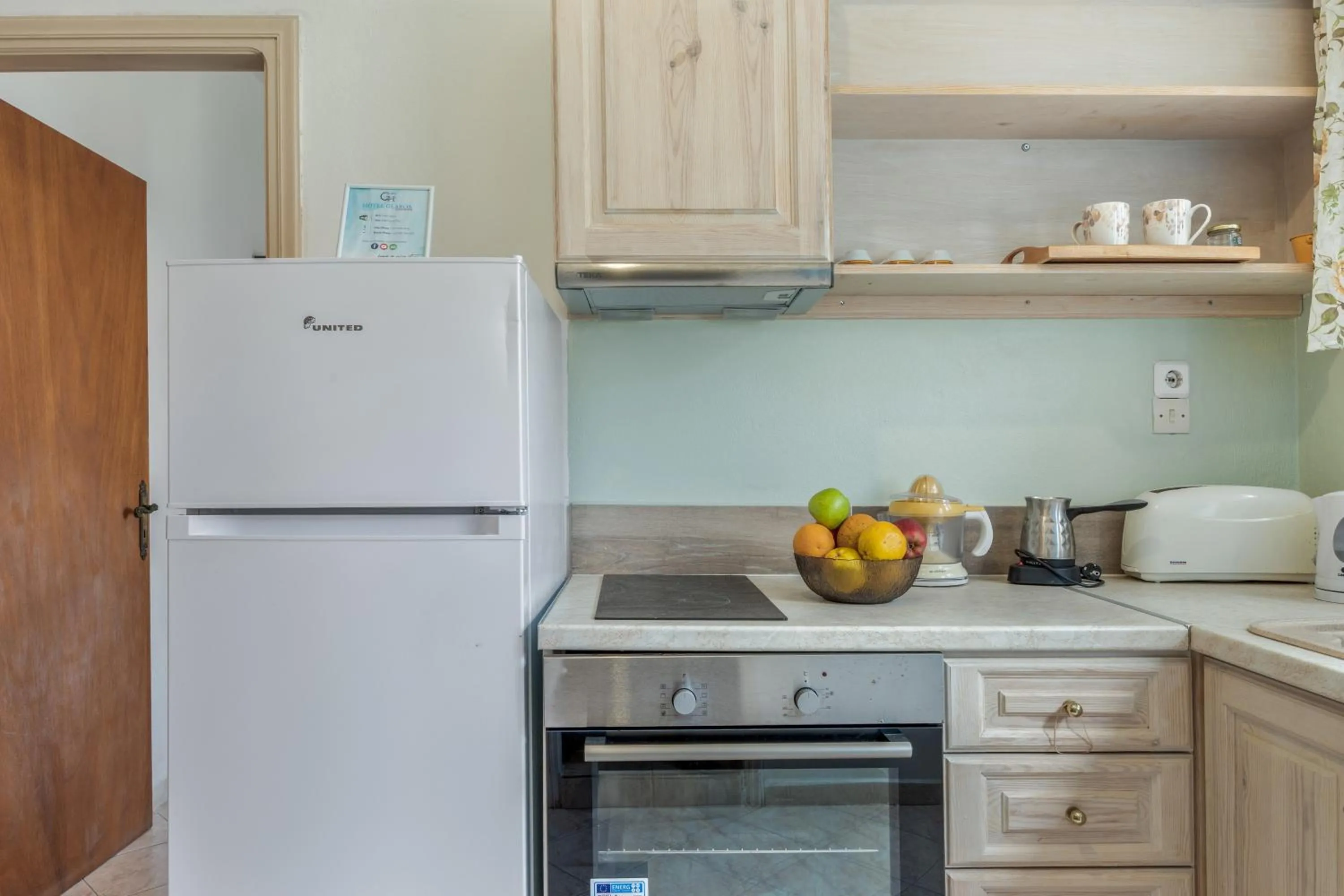 Kitchen or kitchenette in Hotel Glaros Karpathos