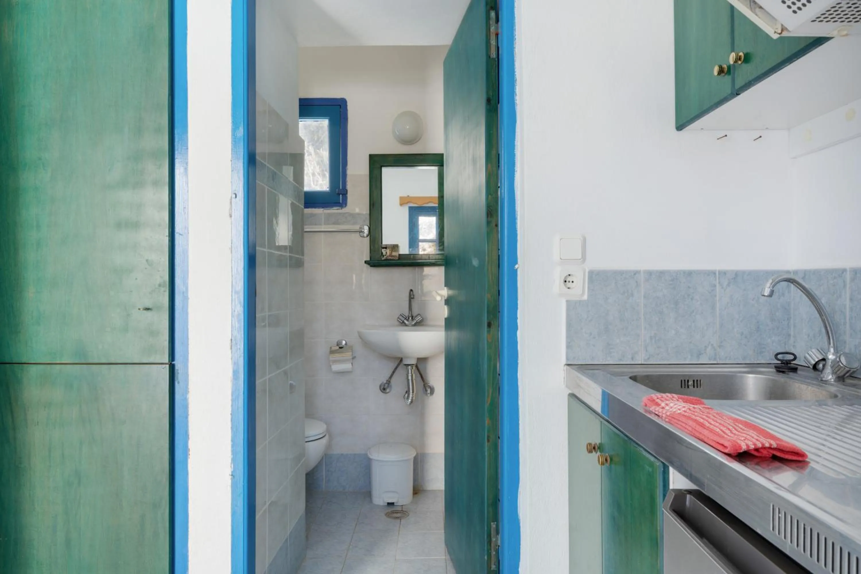 Bathroom in Hotel Glaros Karpathos