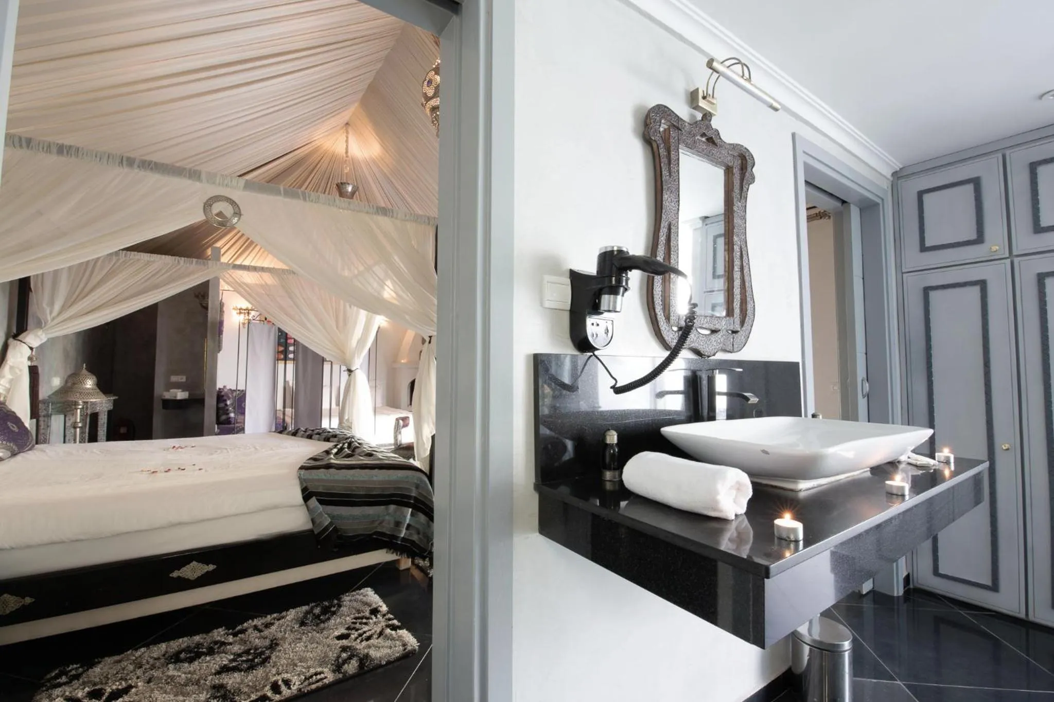 Shower, Bed in Eden Lodges & SPA-Boutique Hôtel de Luxe