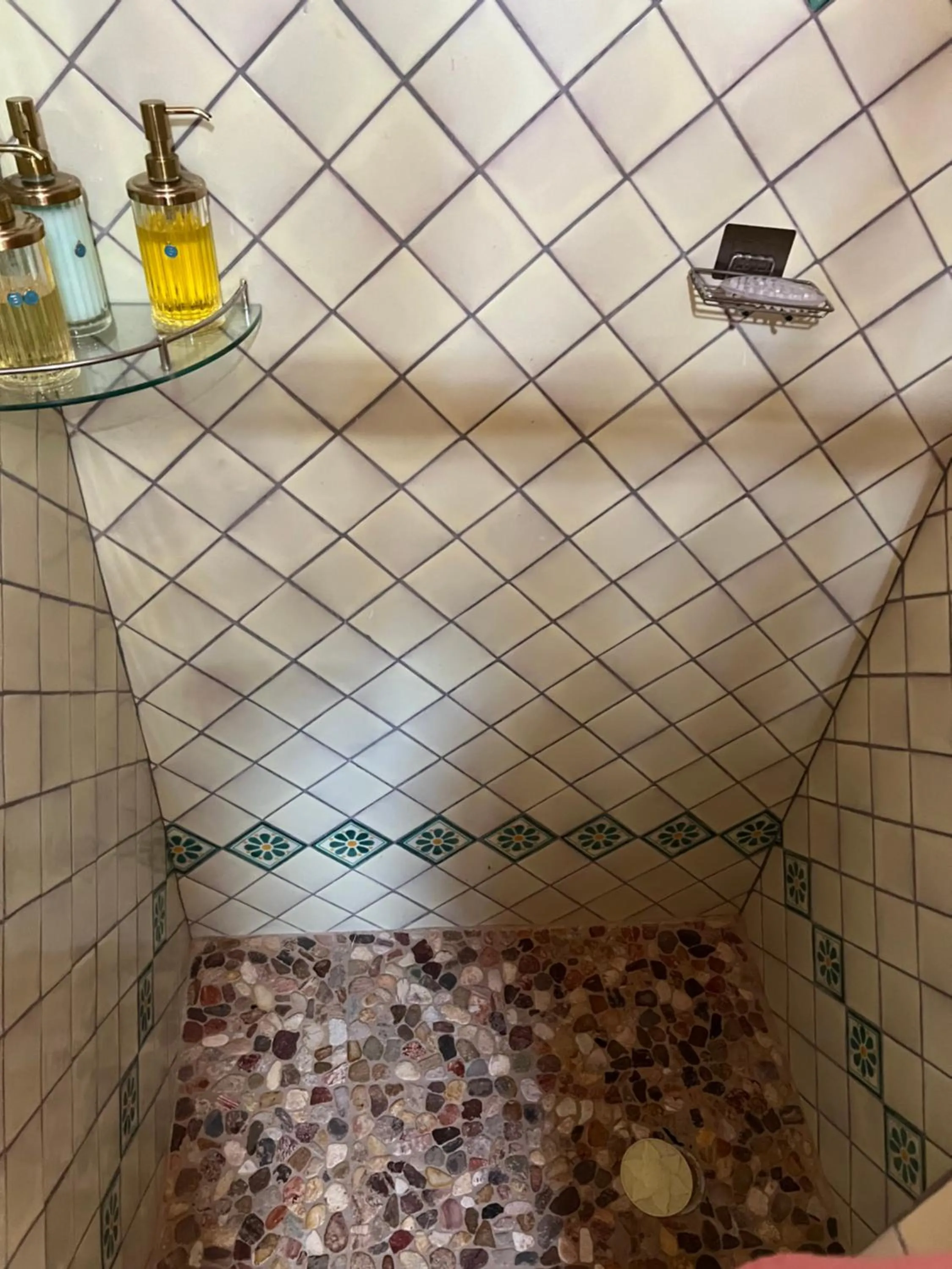 Shower, Bathroom in Casa Contenta