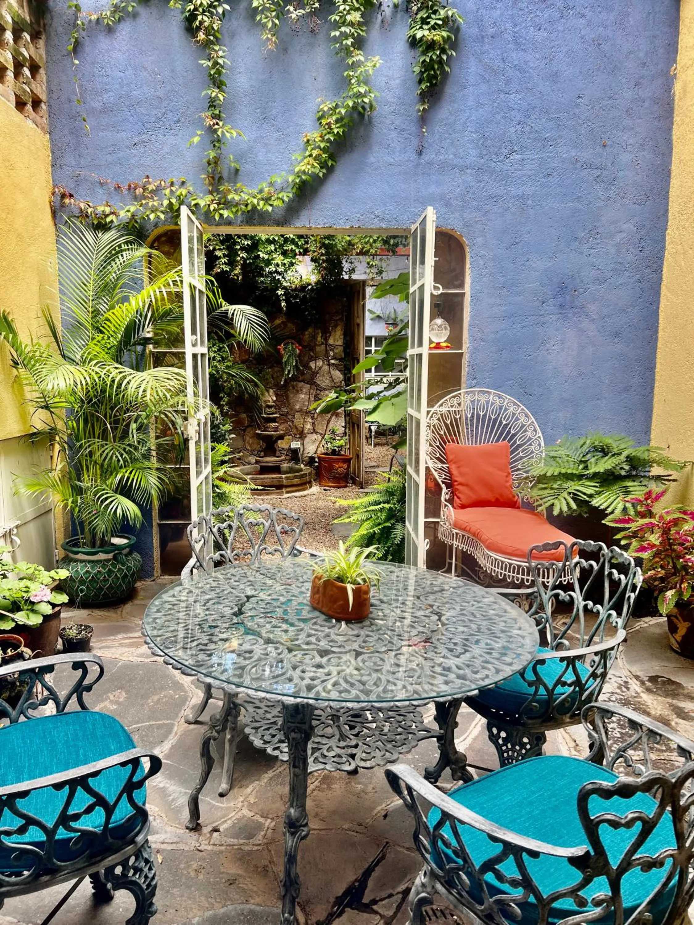 Day in Casa Contenta