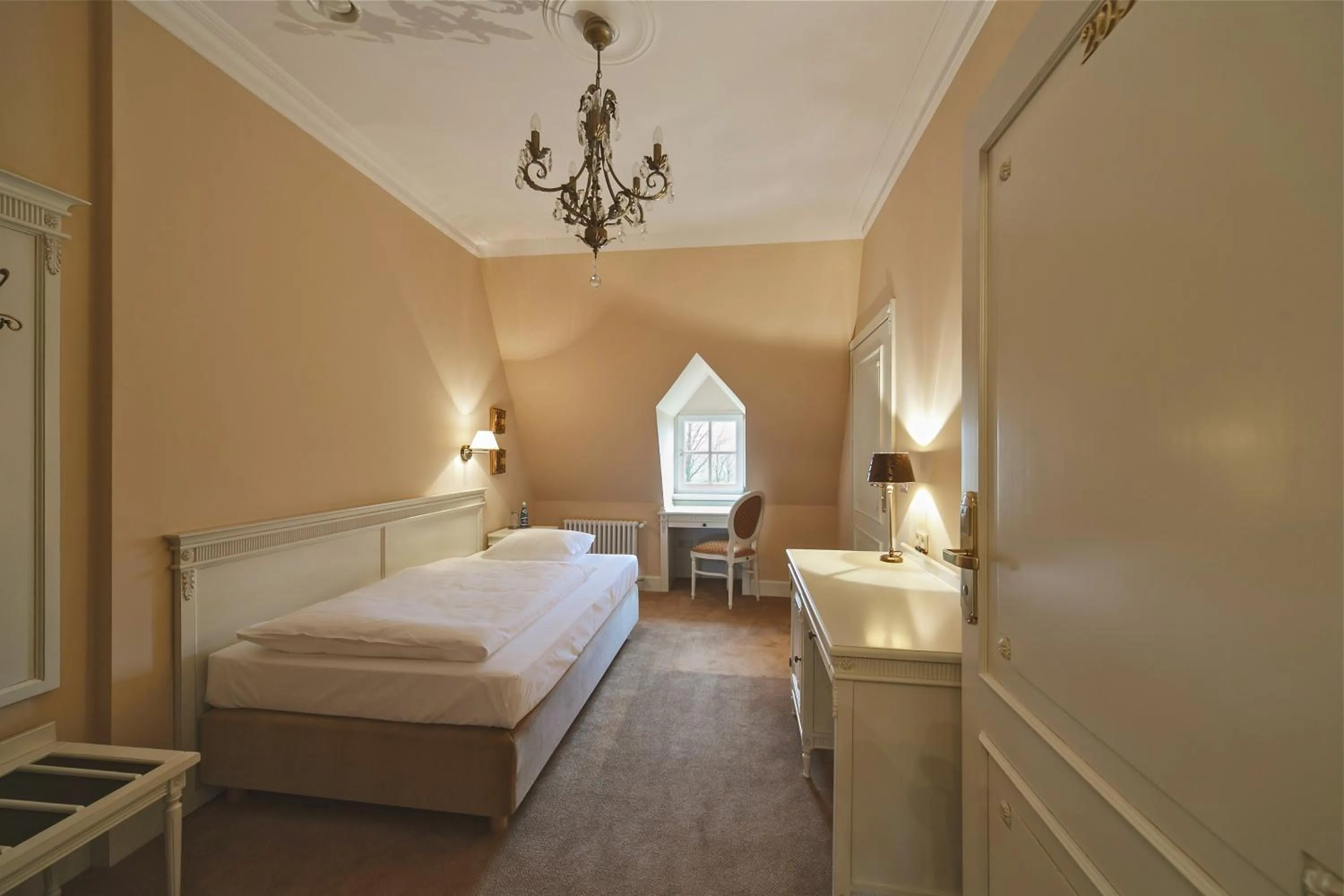 Standard Single Room in Pałac Gruszów
