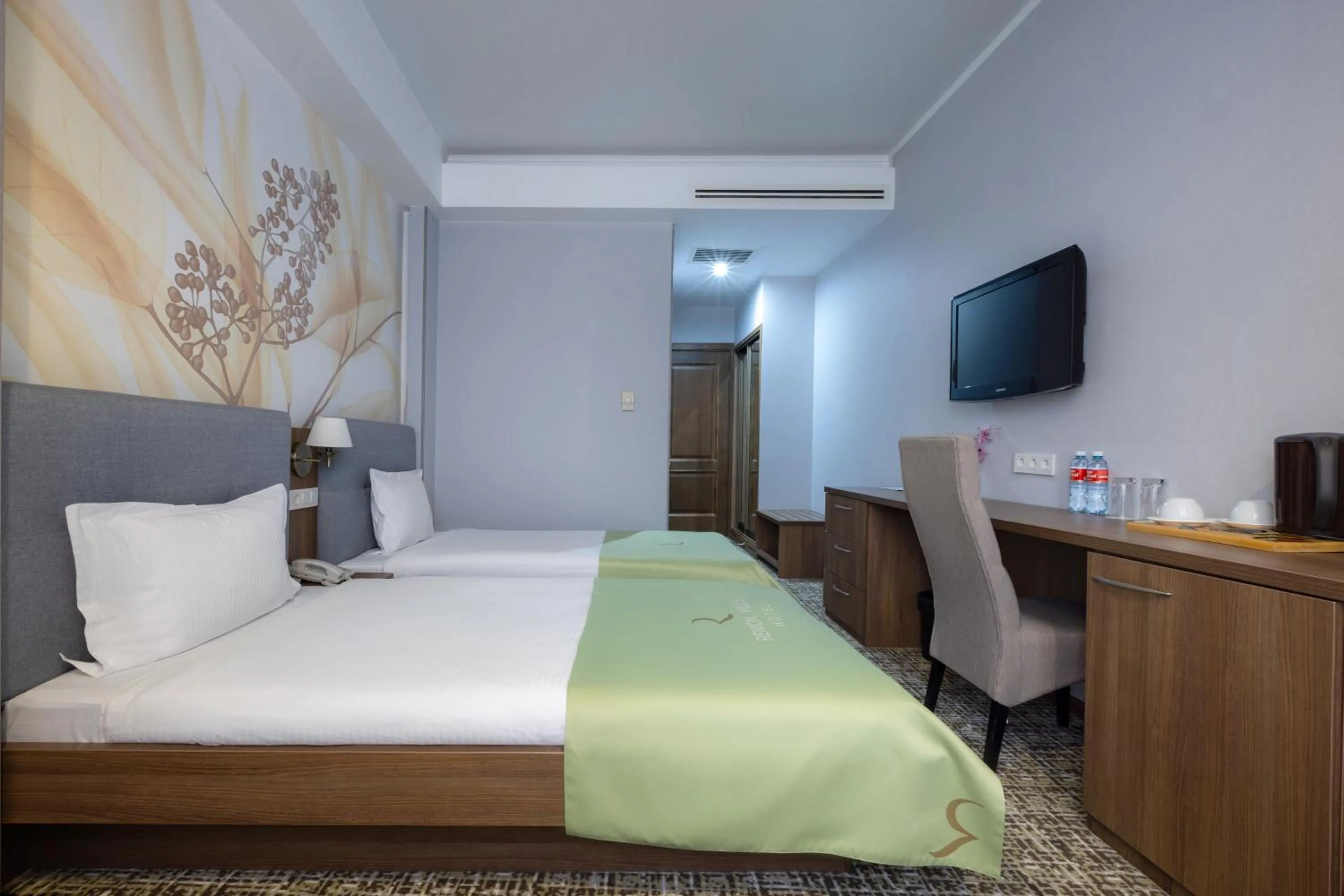 Bed in Renion Hills Hotel