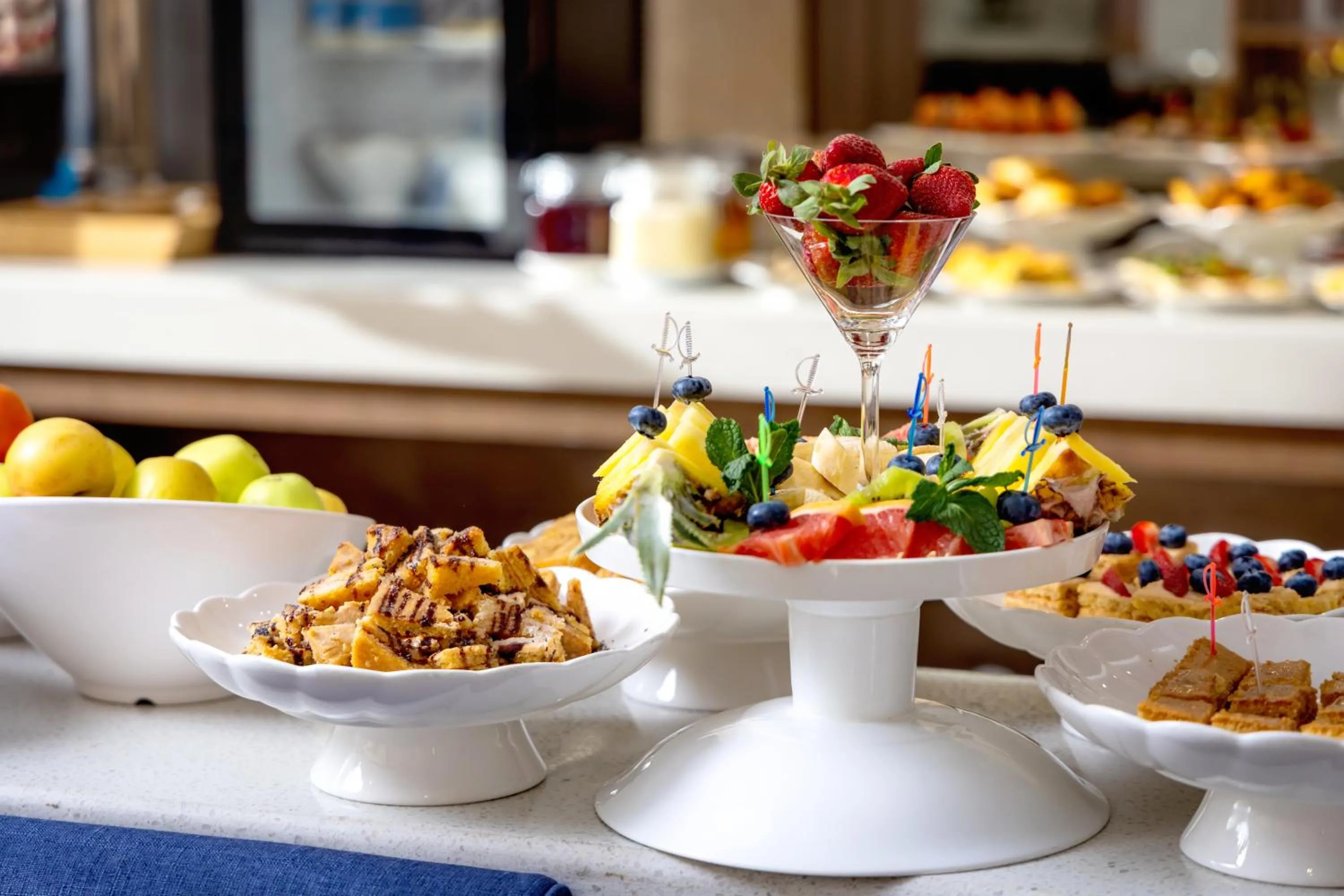 Food and drinks in Renion Hills Hotel