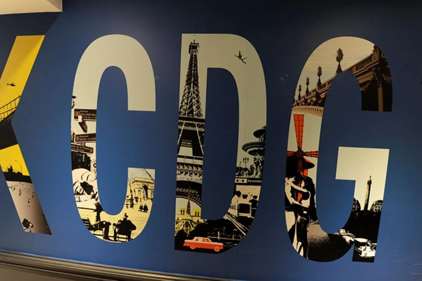 Property building in The 3 Ducks Eiffel Tower by Hiphophostels