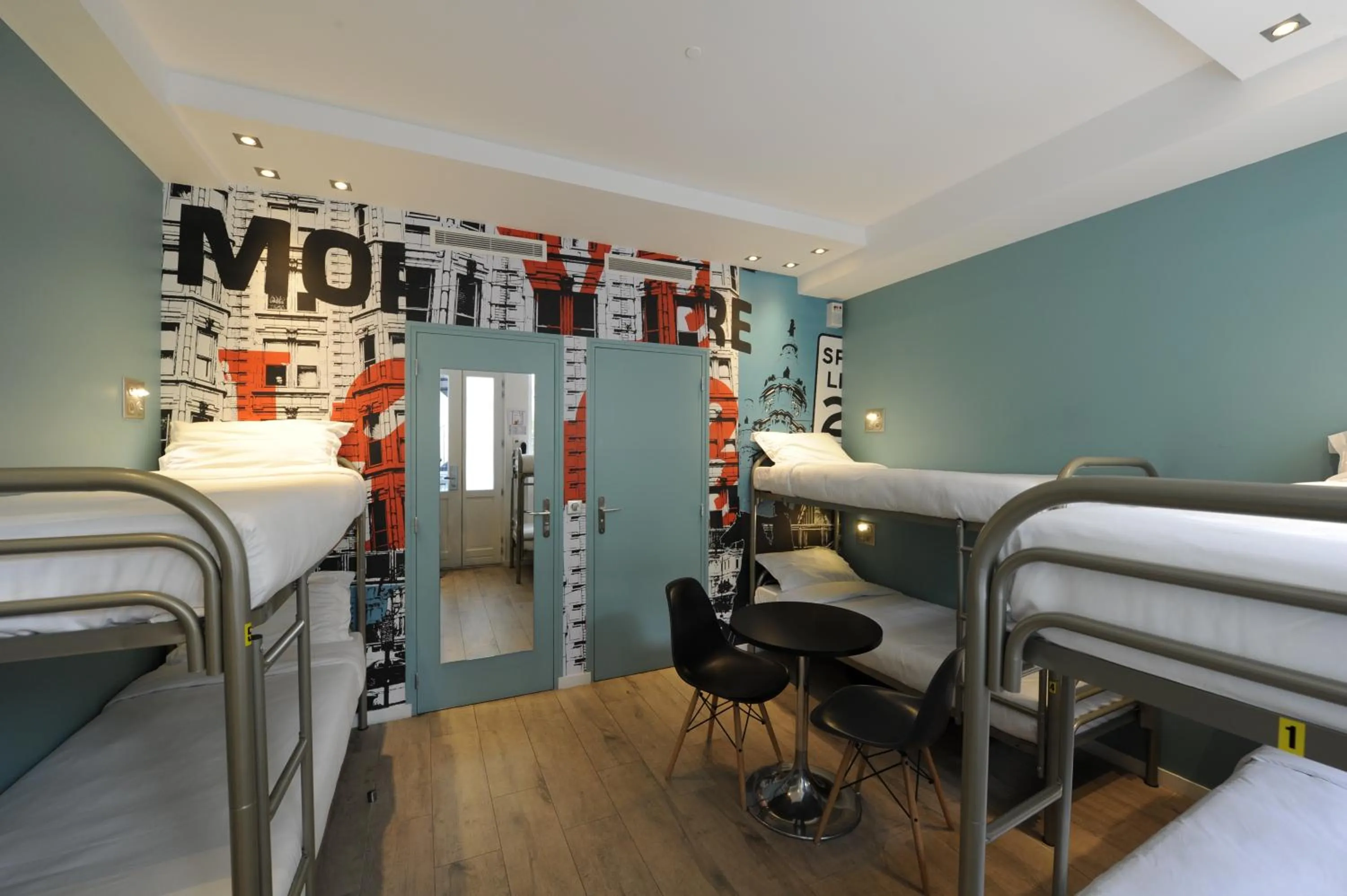 Photo of the whole room, Bed in The 3 Ducks Eiffel Tower by Hiphophostels