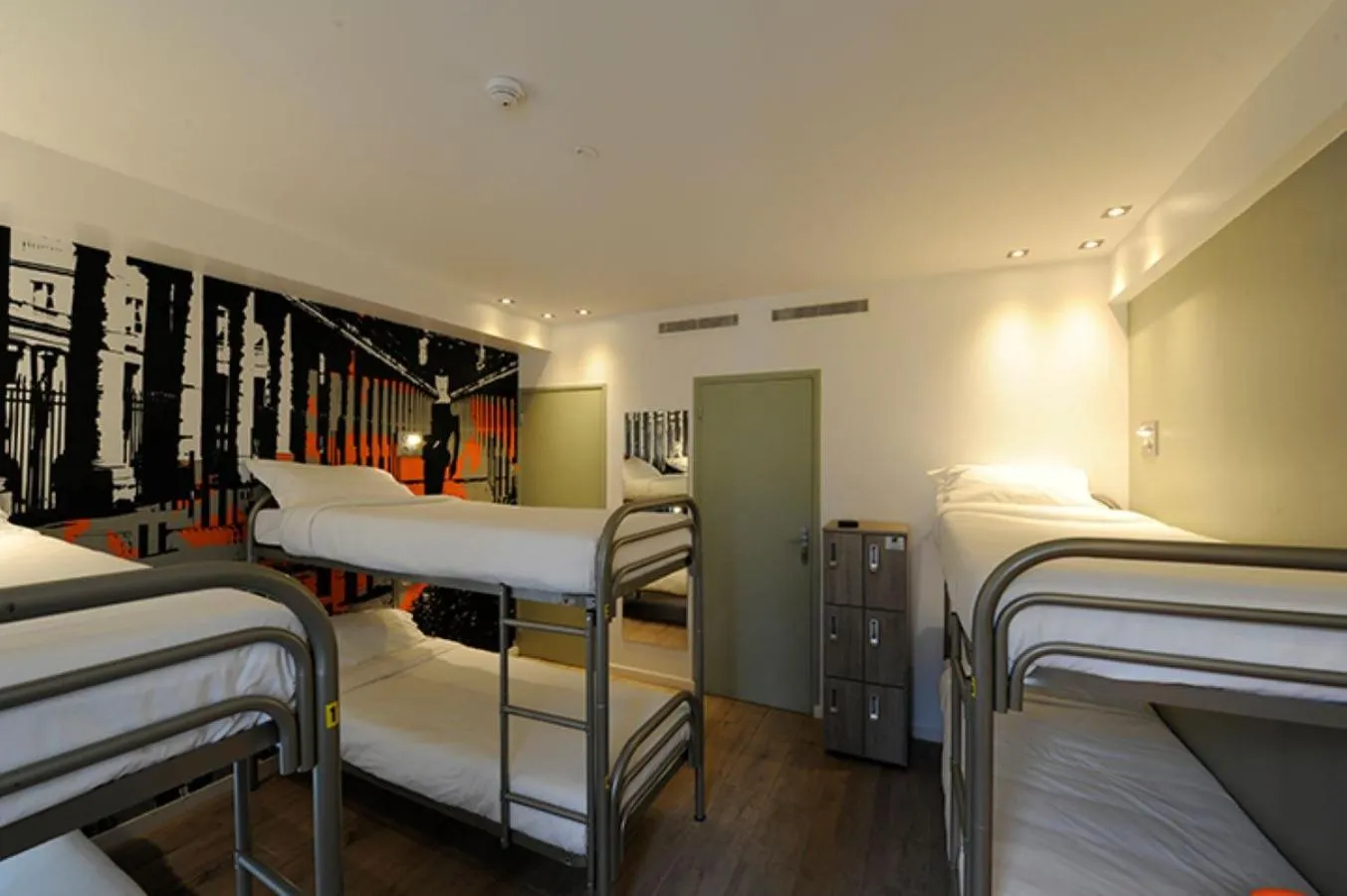 Bedroom, Bed in The 3 Ducks Eiffel Tower by Hiphophostels