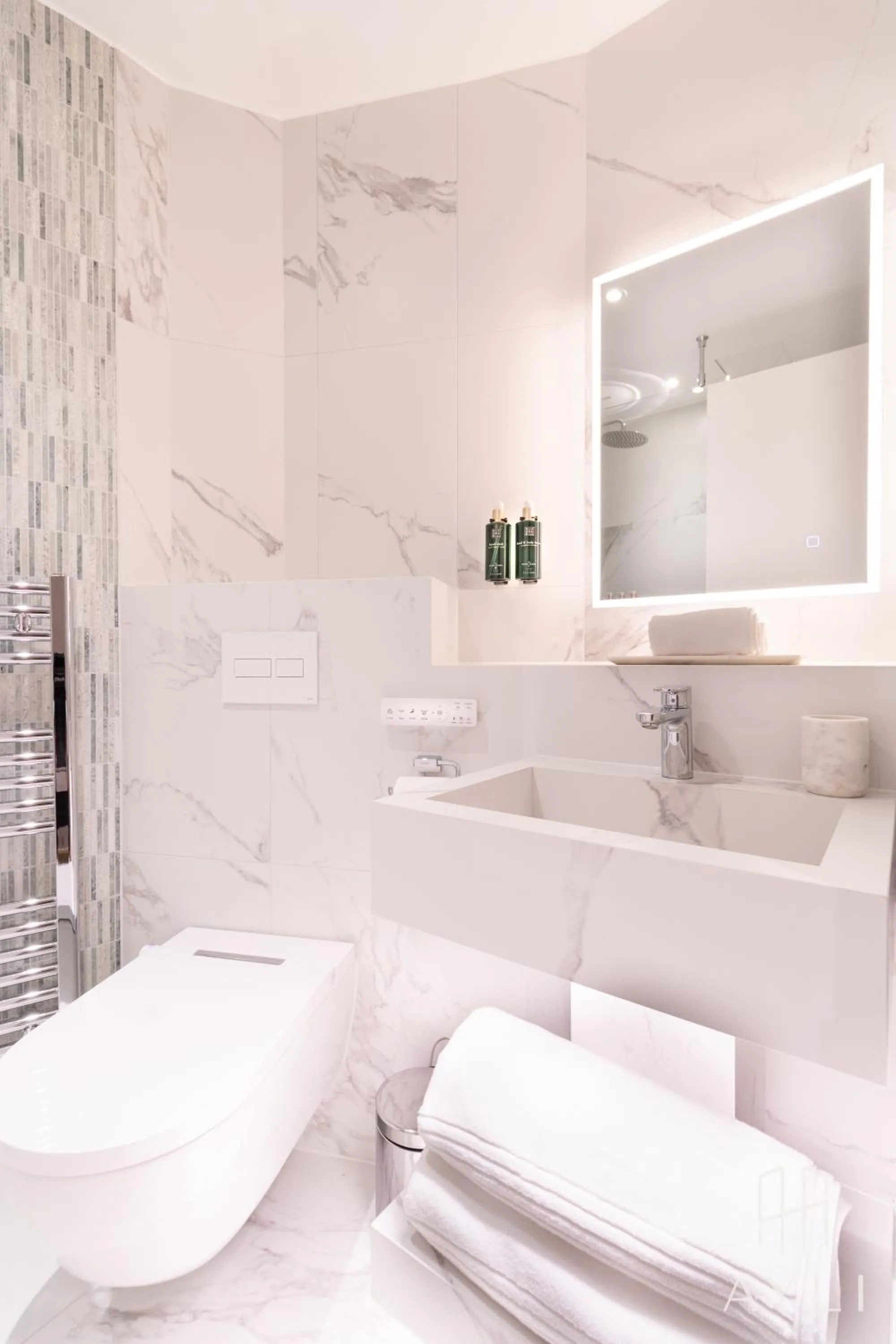 Shower in AYLI - As You Like It
