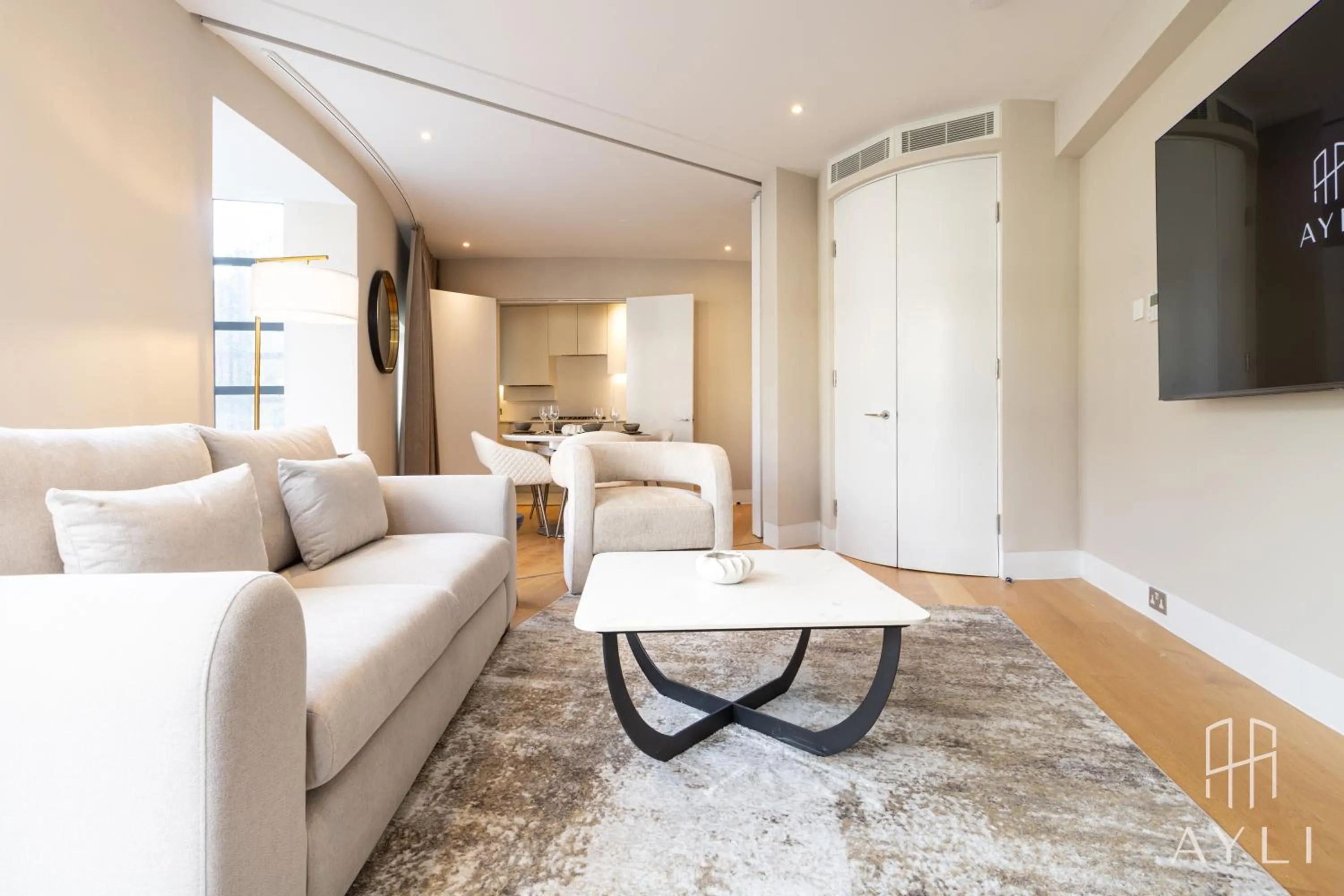 Communal lounge/ TV room in AYLI - As You Like It