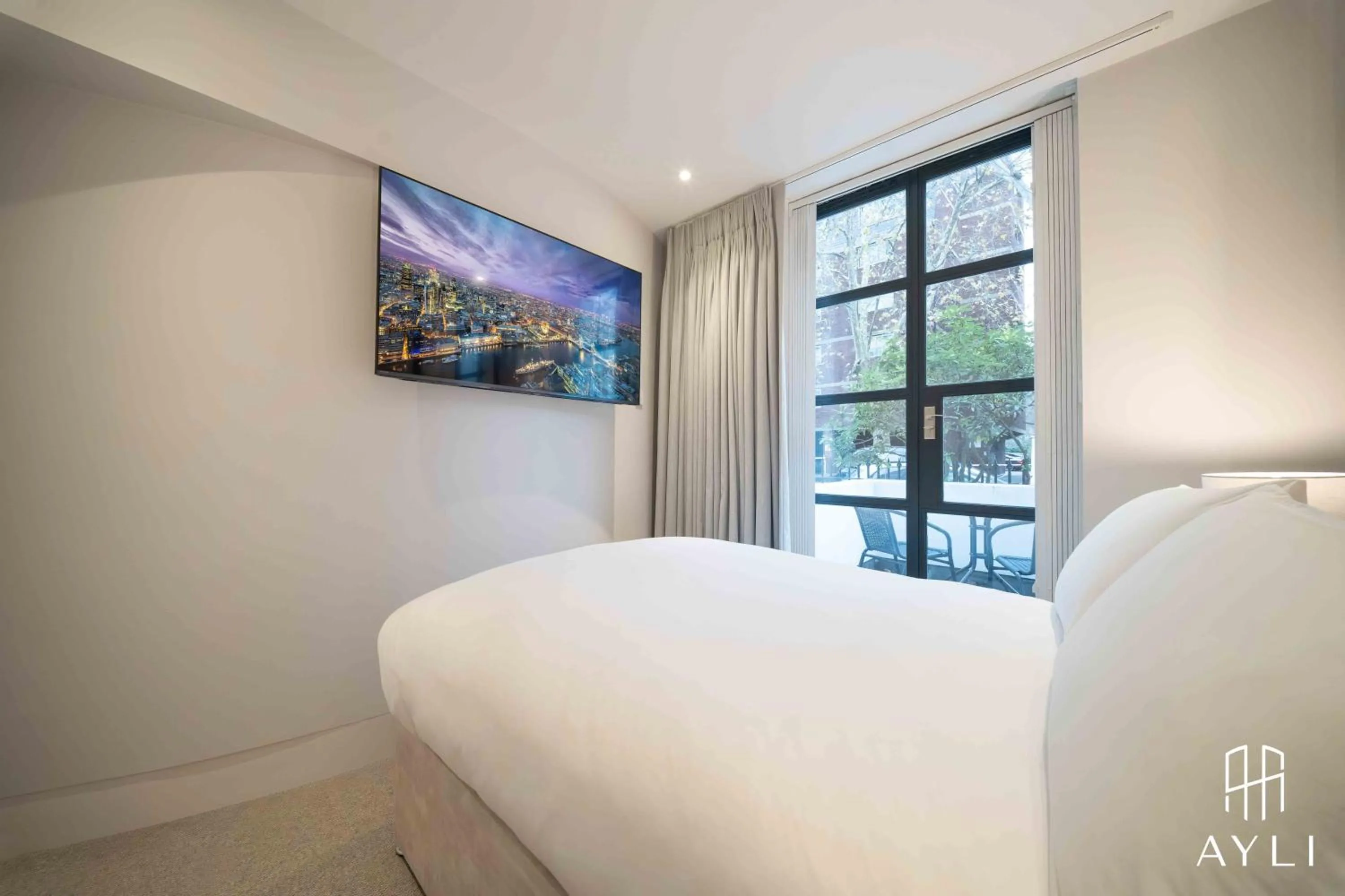 TV and multimedia, Bed in AYLI - As You Like It