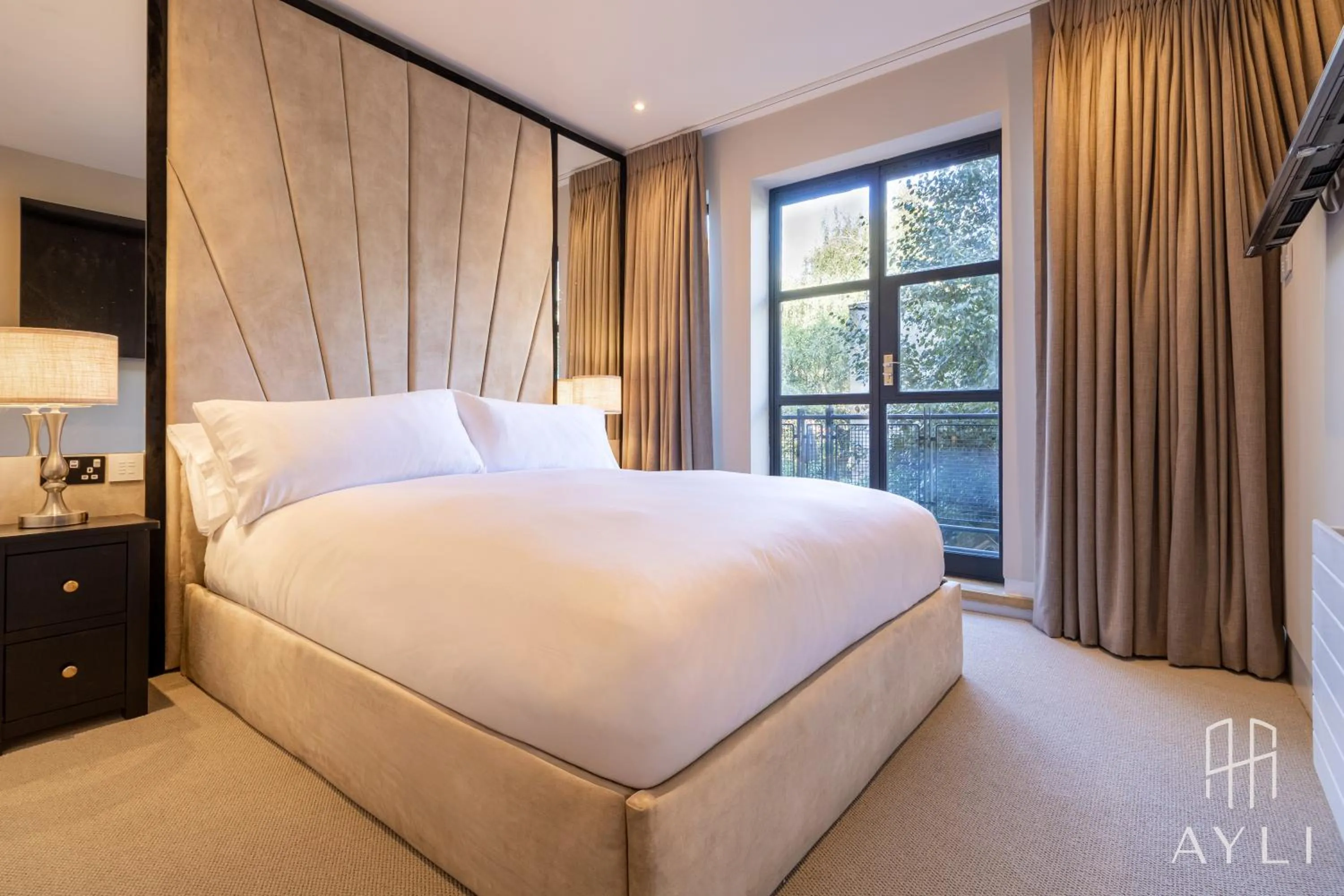 Bed in AYLI - As You Like It