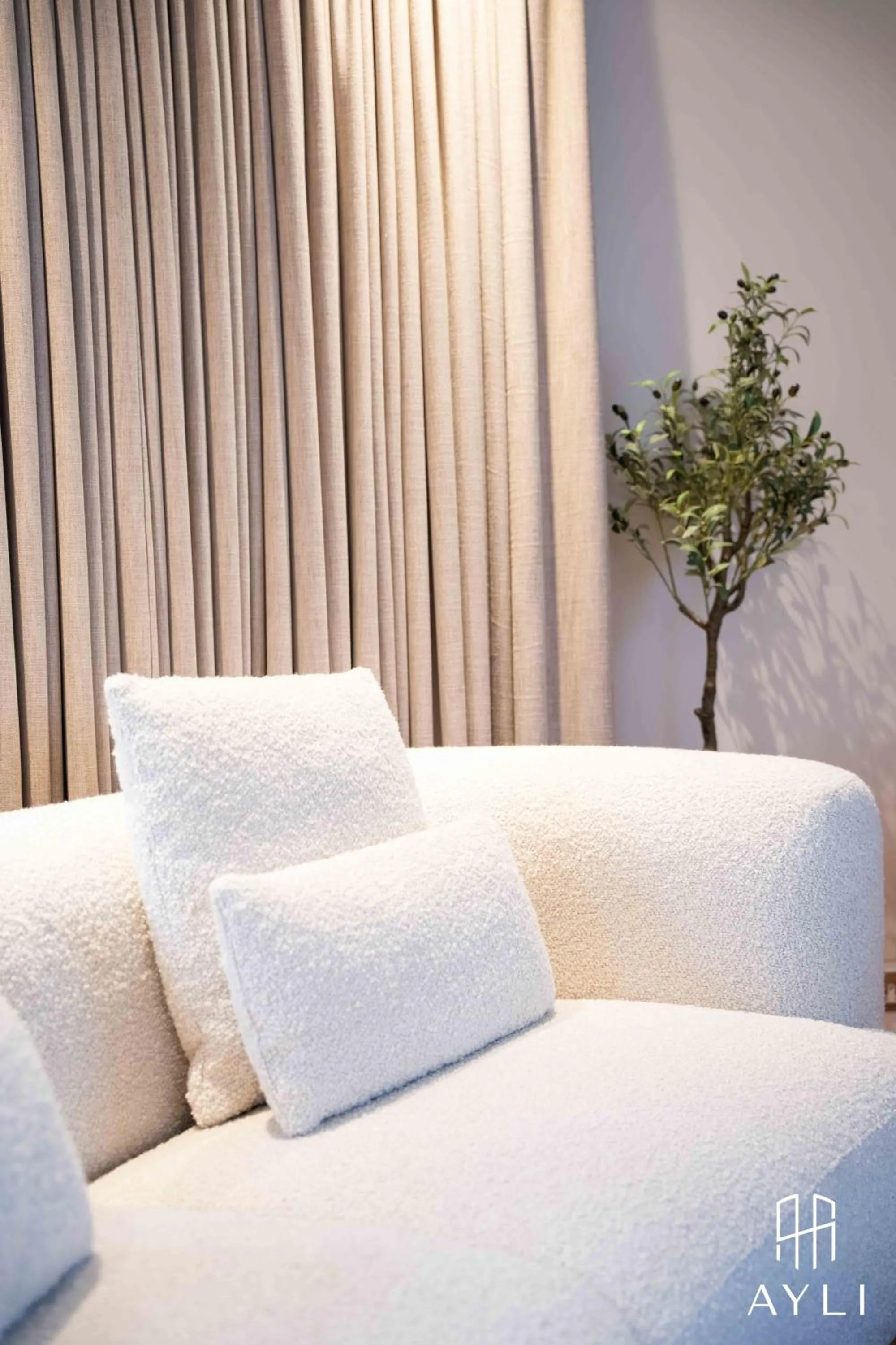 Photo of the whole room, Bed in AYLI - As You Like It