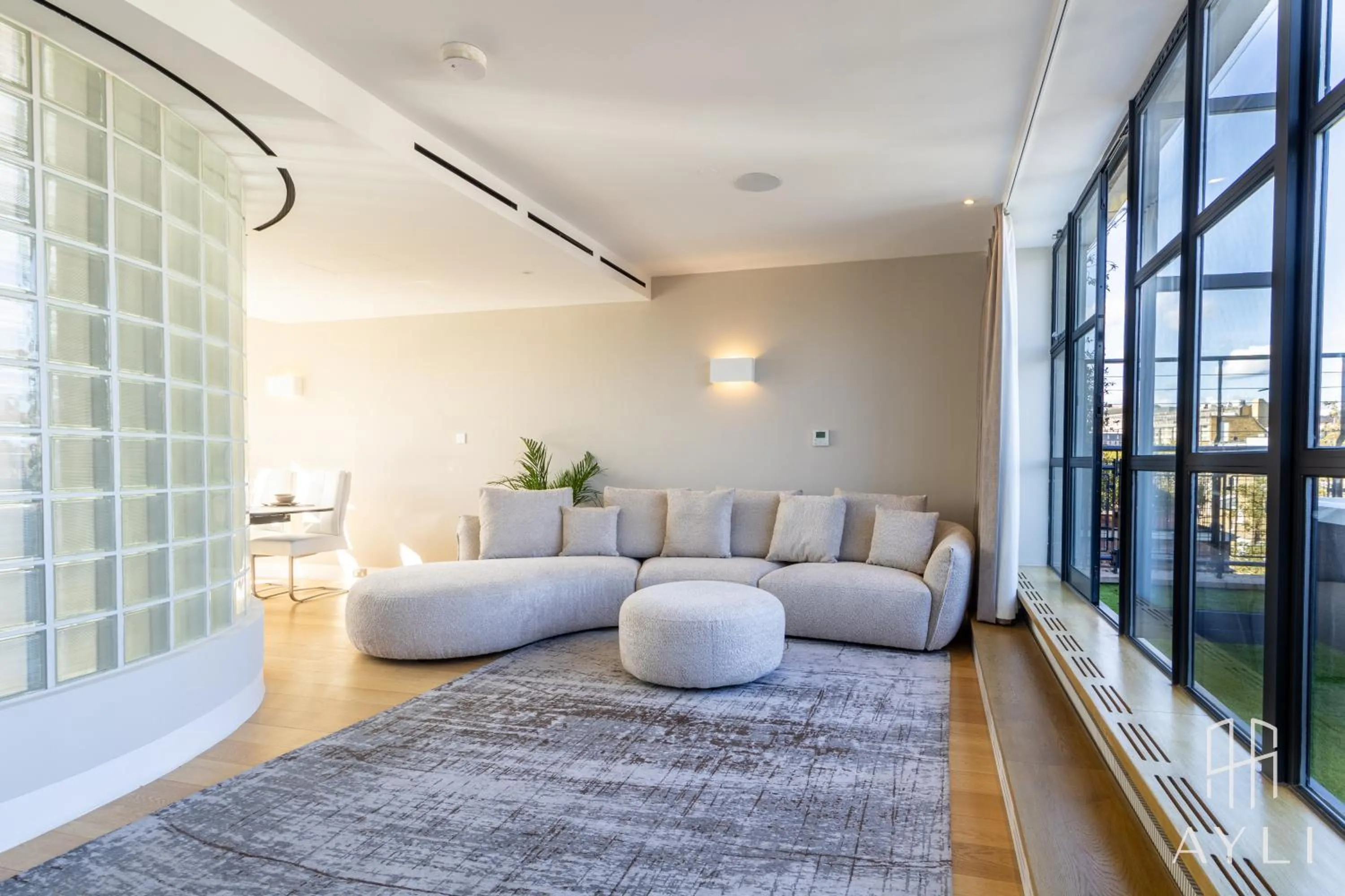 Living room, Bed in AYLI - As You Like It